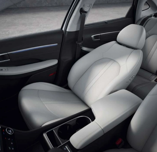 Discover Hyundai Hyundai Sonata Exterior Interior Images.Find all aspects and details of cars.