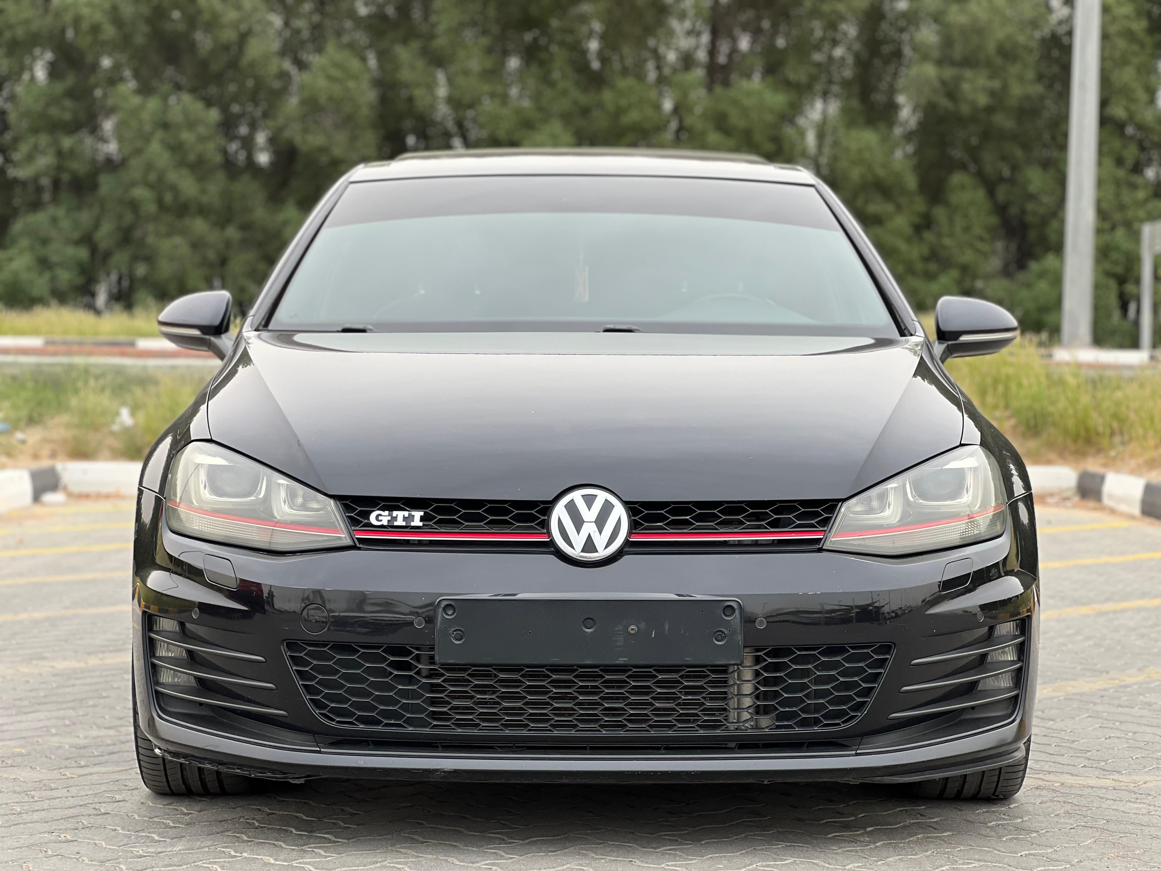 فولكس واجن جولف GTI 2015