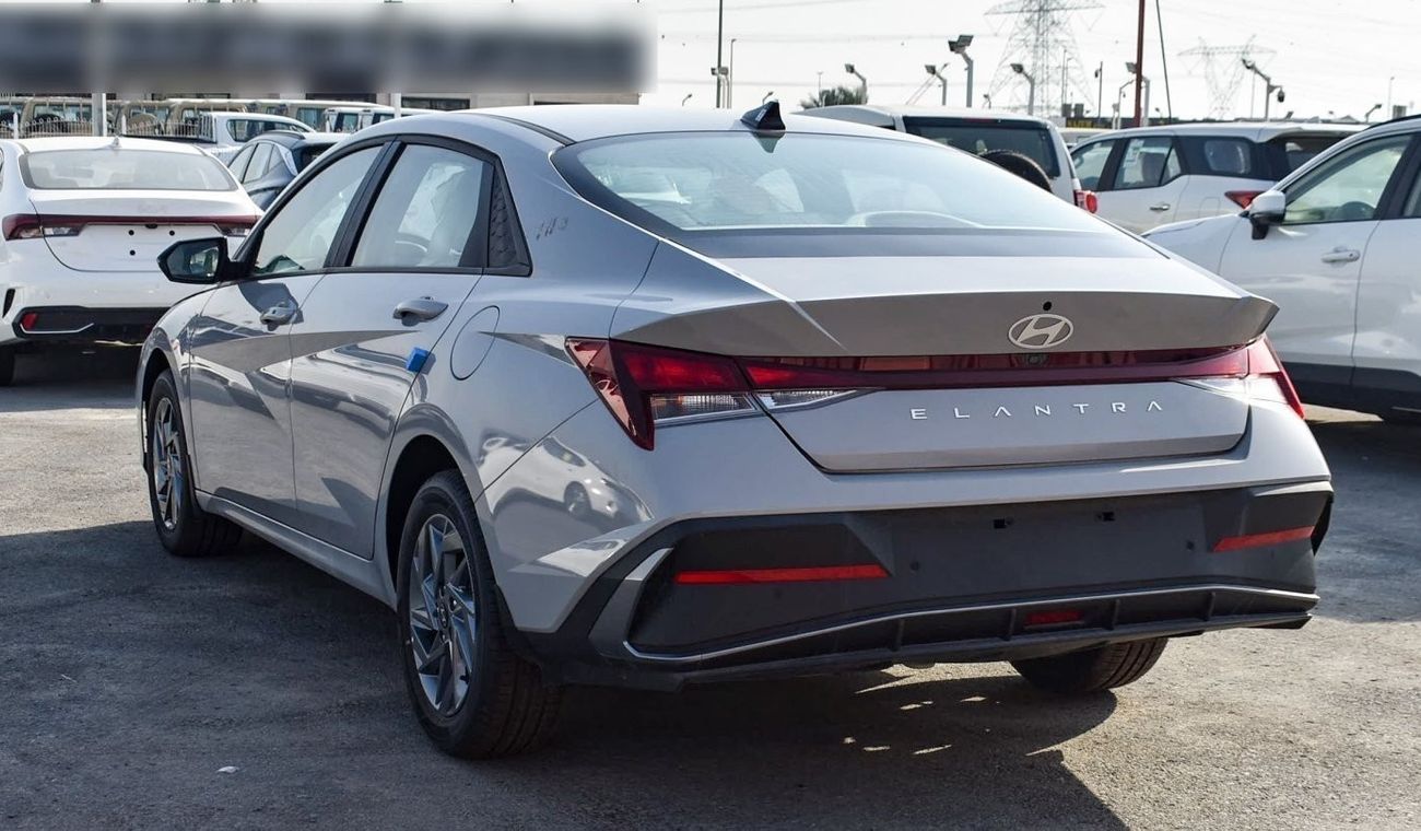 Hyundai Elantra 2024 1.6L