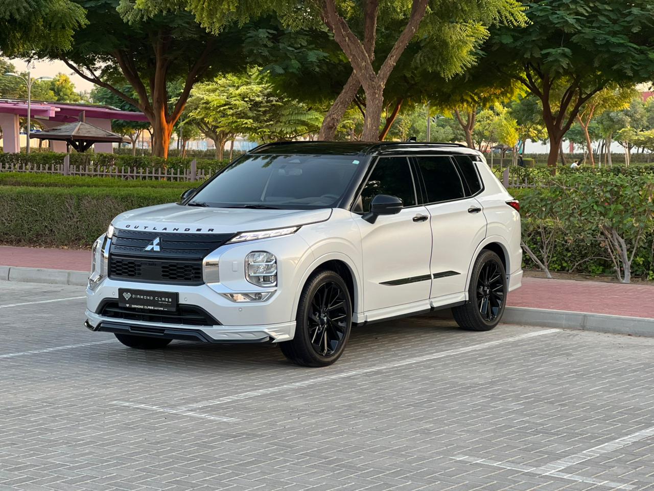 Mitsubishi Outlander 2025