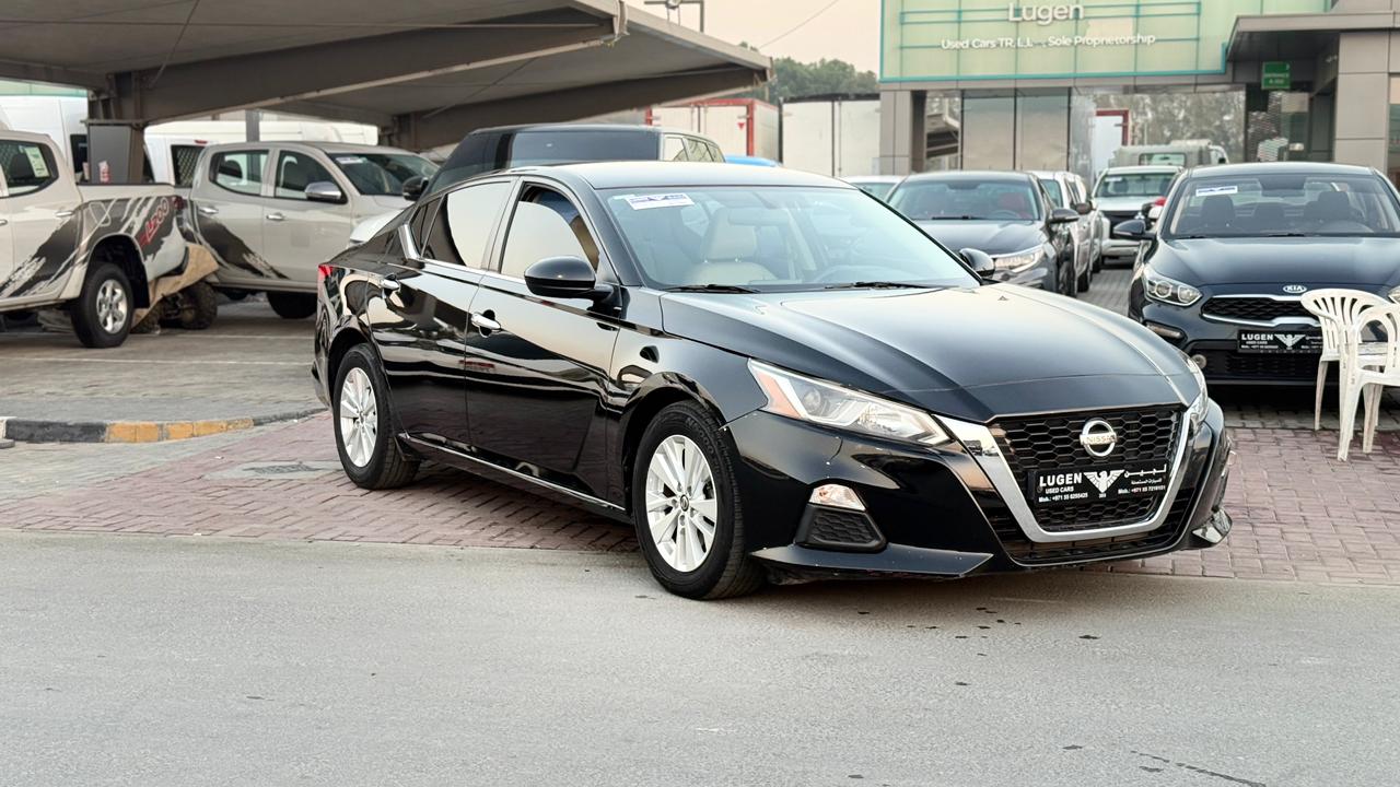 Nissan Altima 2021