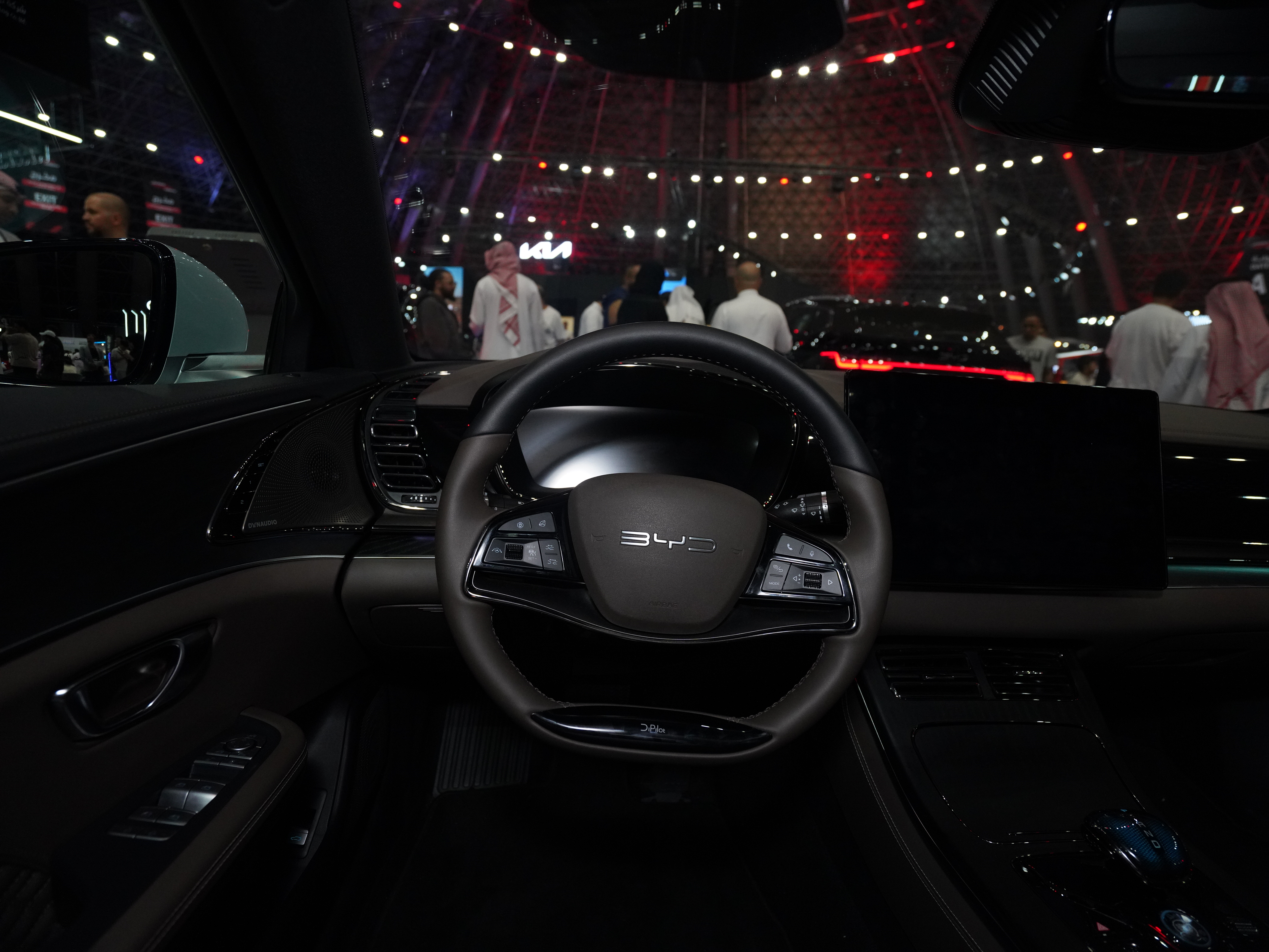 https://gcc-1307444343.cos.accelerate.myqcloud.com/cc/car-image/ace18880