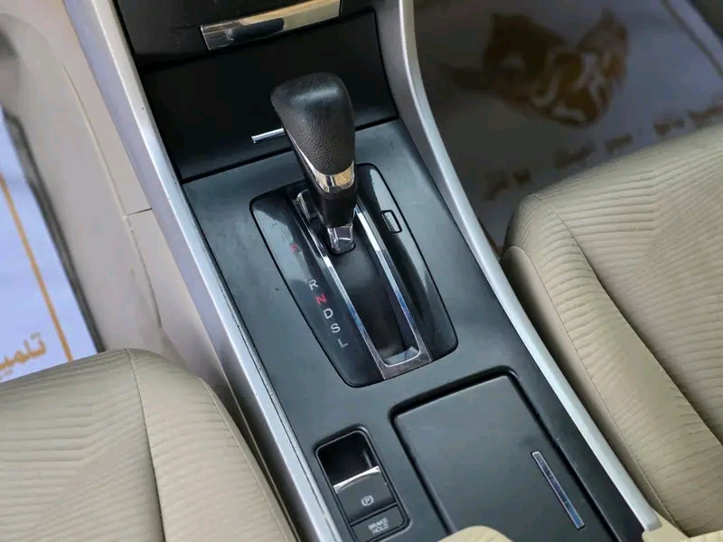هوندا أكورد 2015