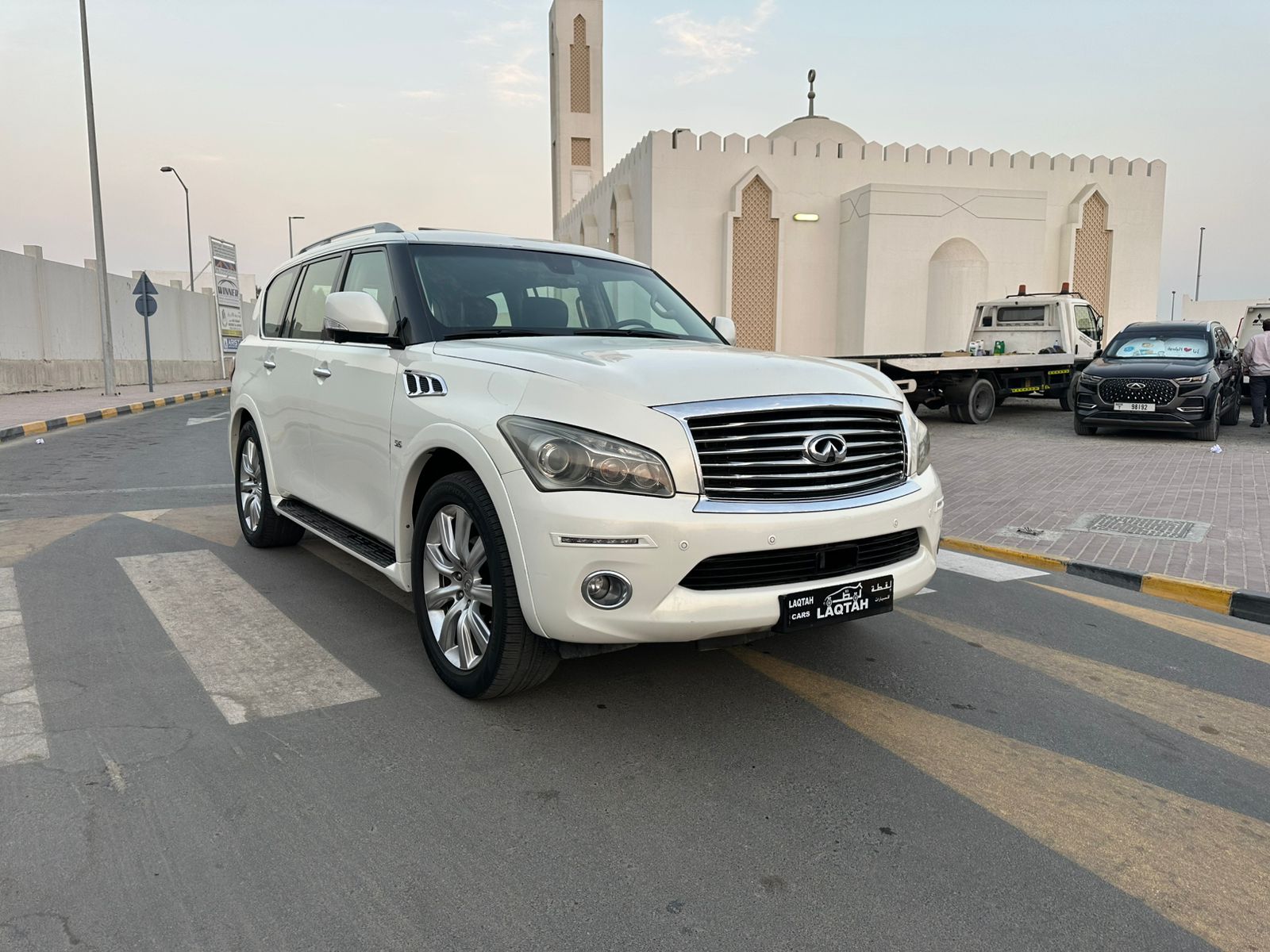 Infiniti QX80 2014