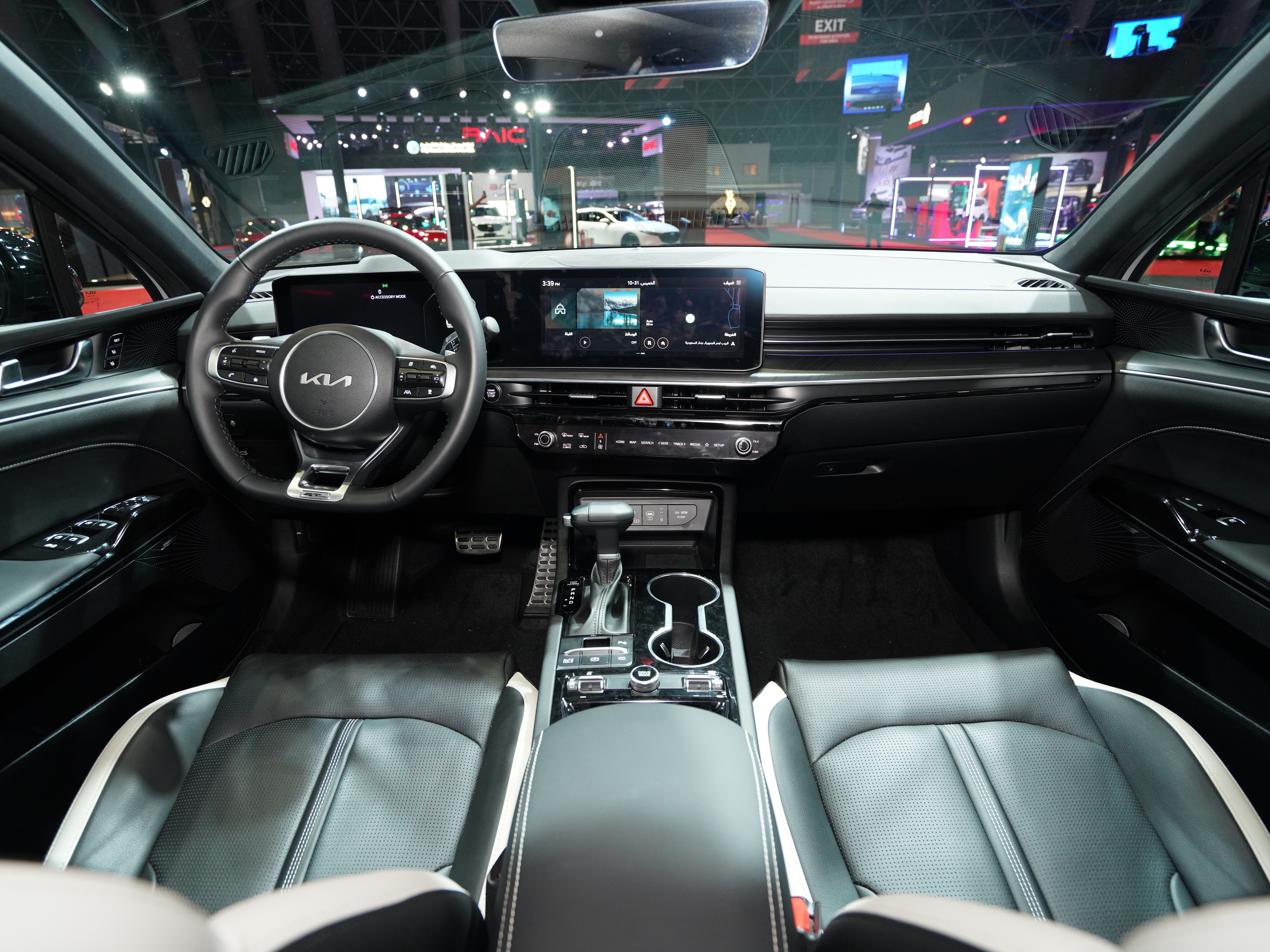 https://gcc-1307444343.cos.accelerate.myqcloud.com/cc/car-image/afb1e2e6