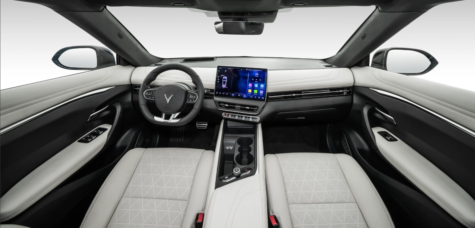 https://gcc-1307444343.cos.accelerate.myqcloud.com/cc/car-image/b01c1425