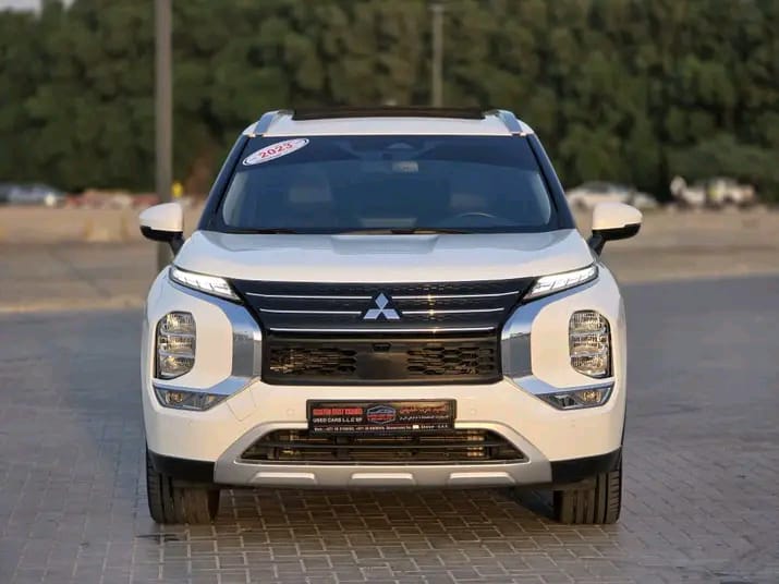 Mitsubishi Outlander 2023