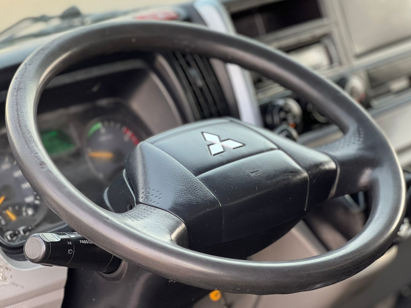 Mitsubishi Canter 2019