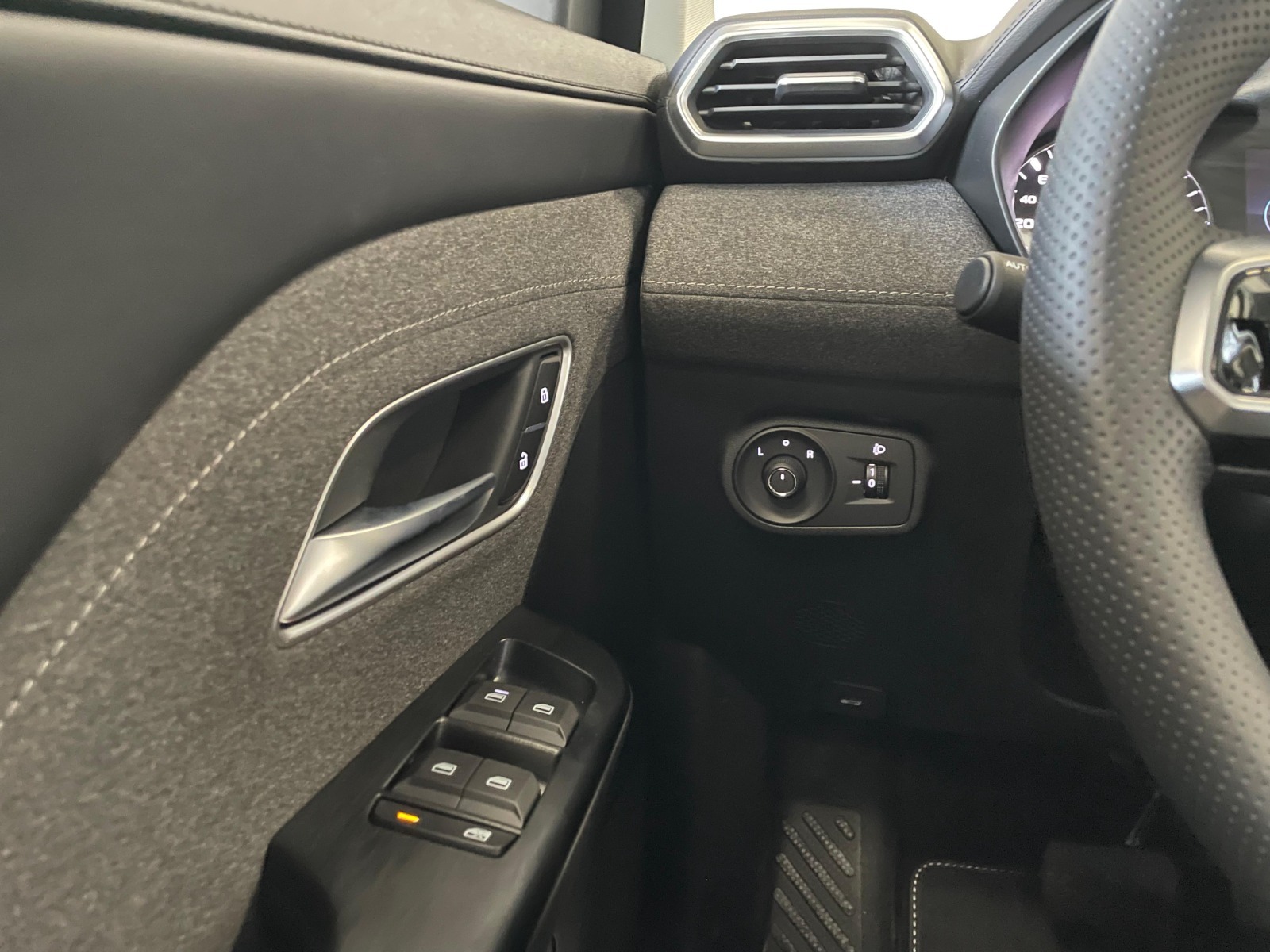 MG ZS 2025 1.5L