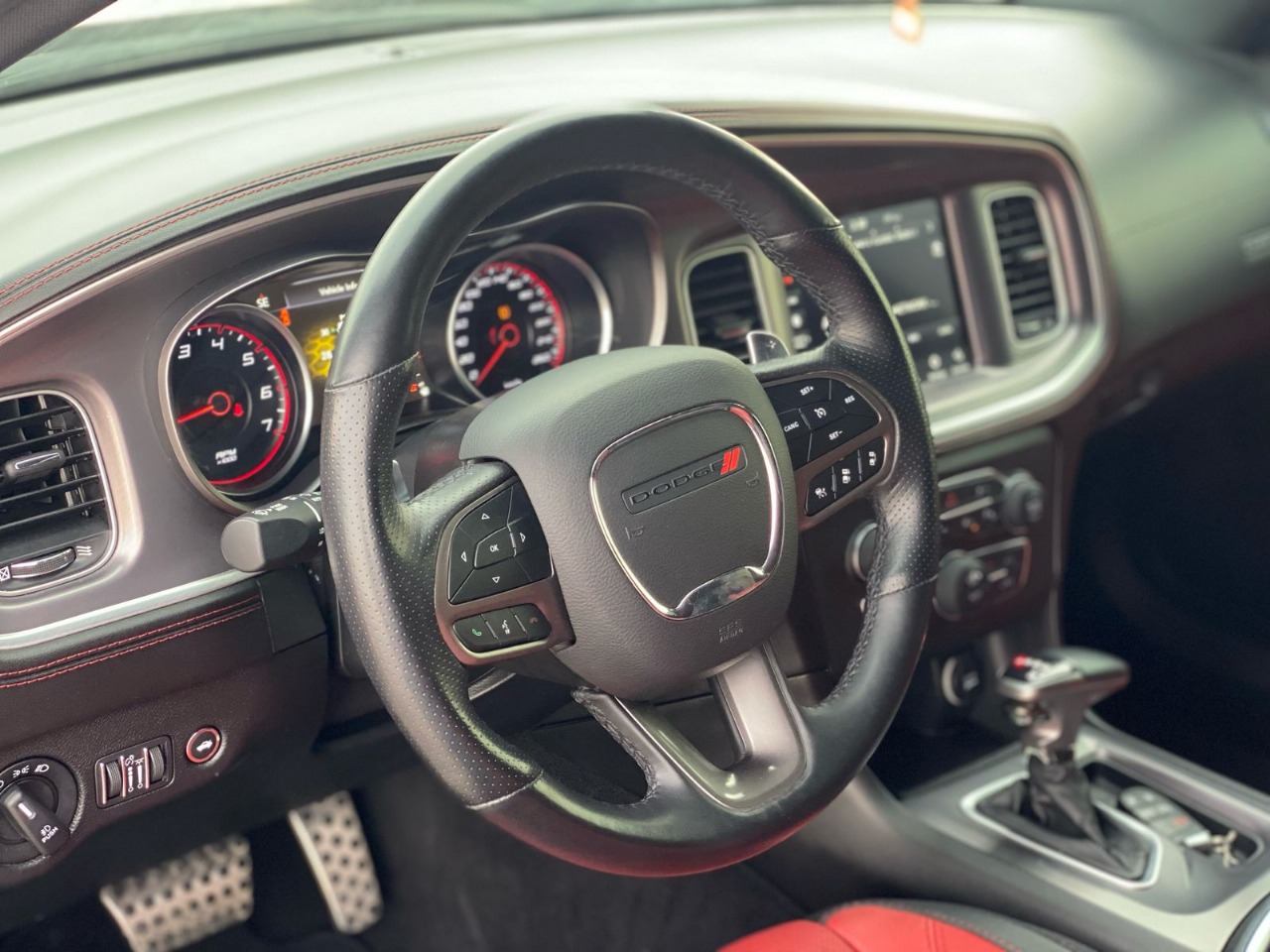 https://gcc-1307444343.cos.accelerate.myqcloud.com/cc/car-image/b852f1a9