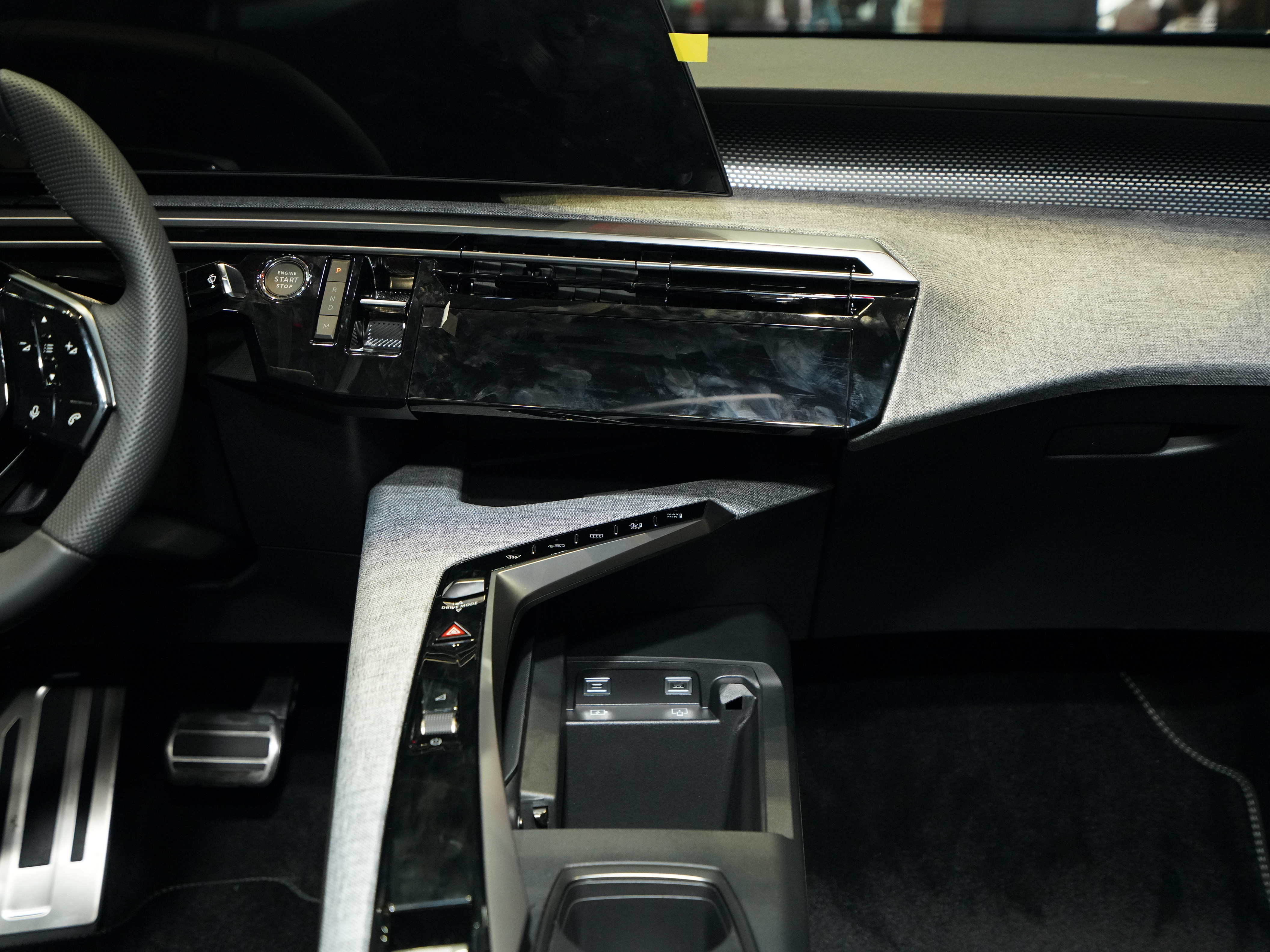 https://gcc-1307444343.cos.accelerate.myqcloud.com/cc/car-image/b8bc25c5