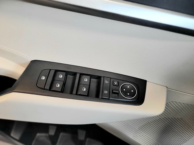 Kia Carens 2025 1.5L