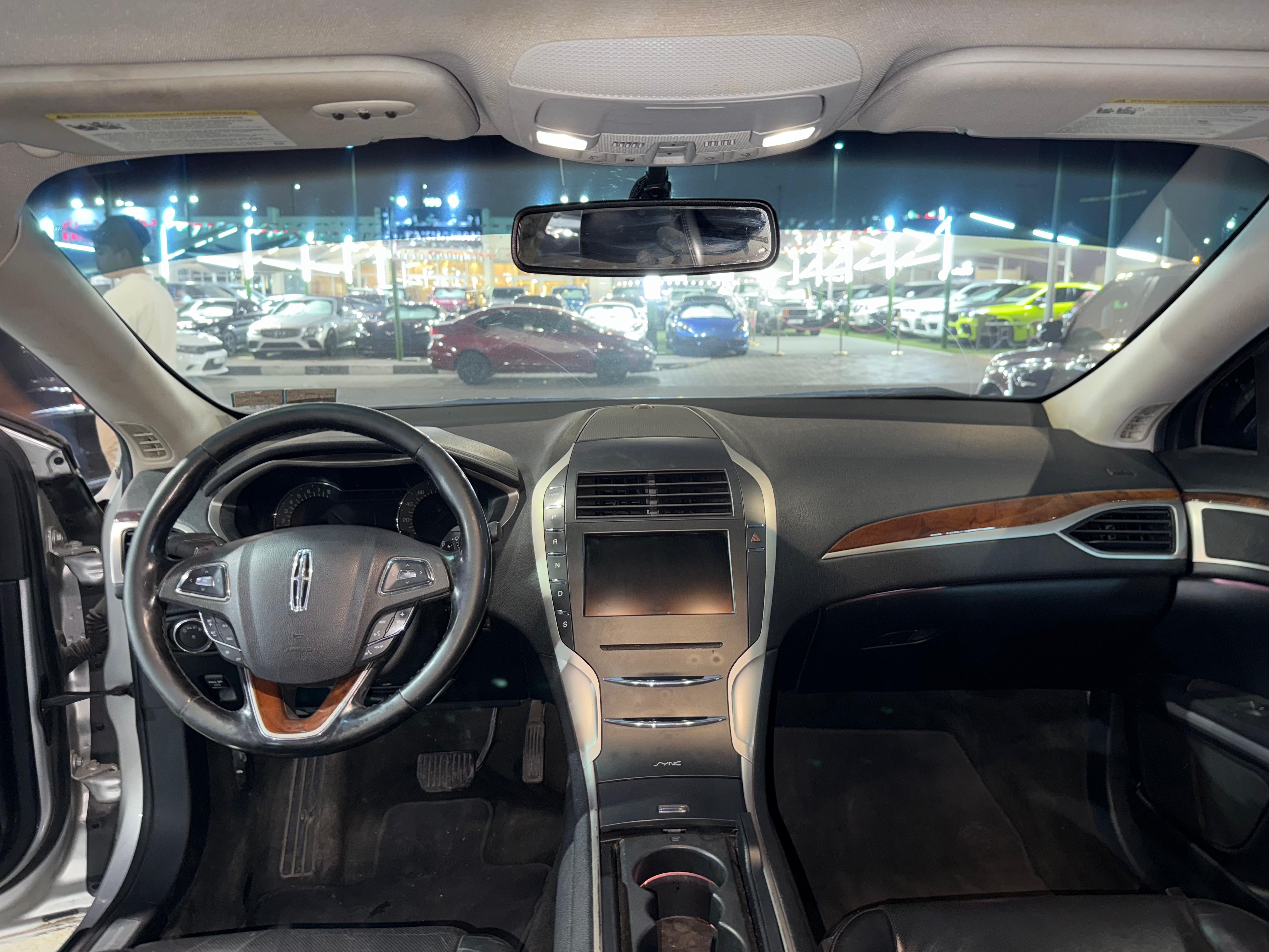 لينكولن MKZ 2016