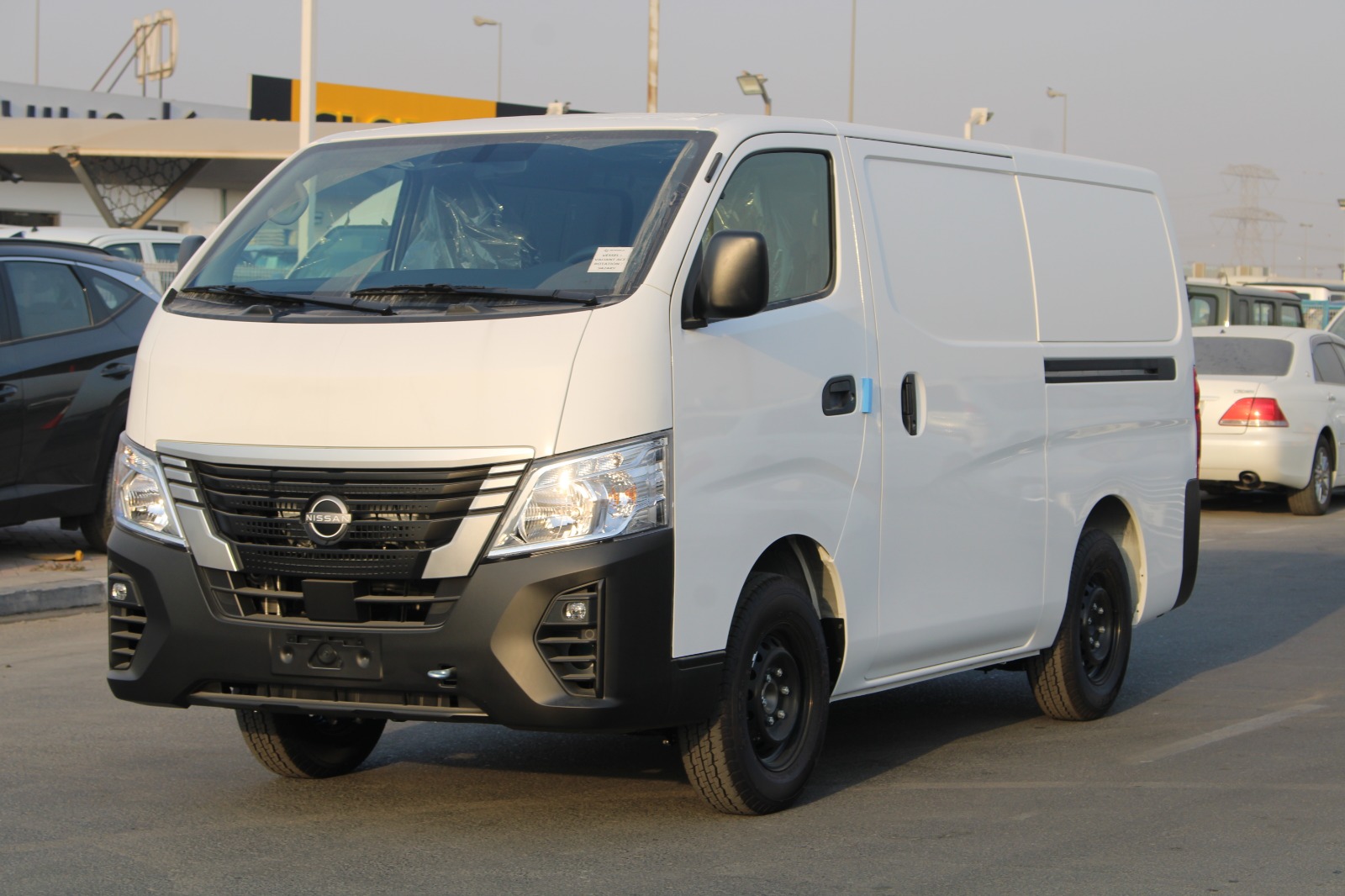 نيسان أورفان 2025 2.5L