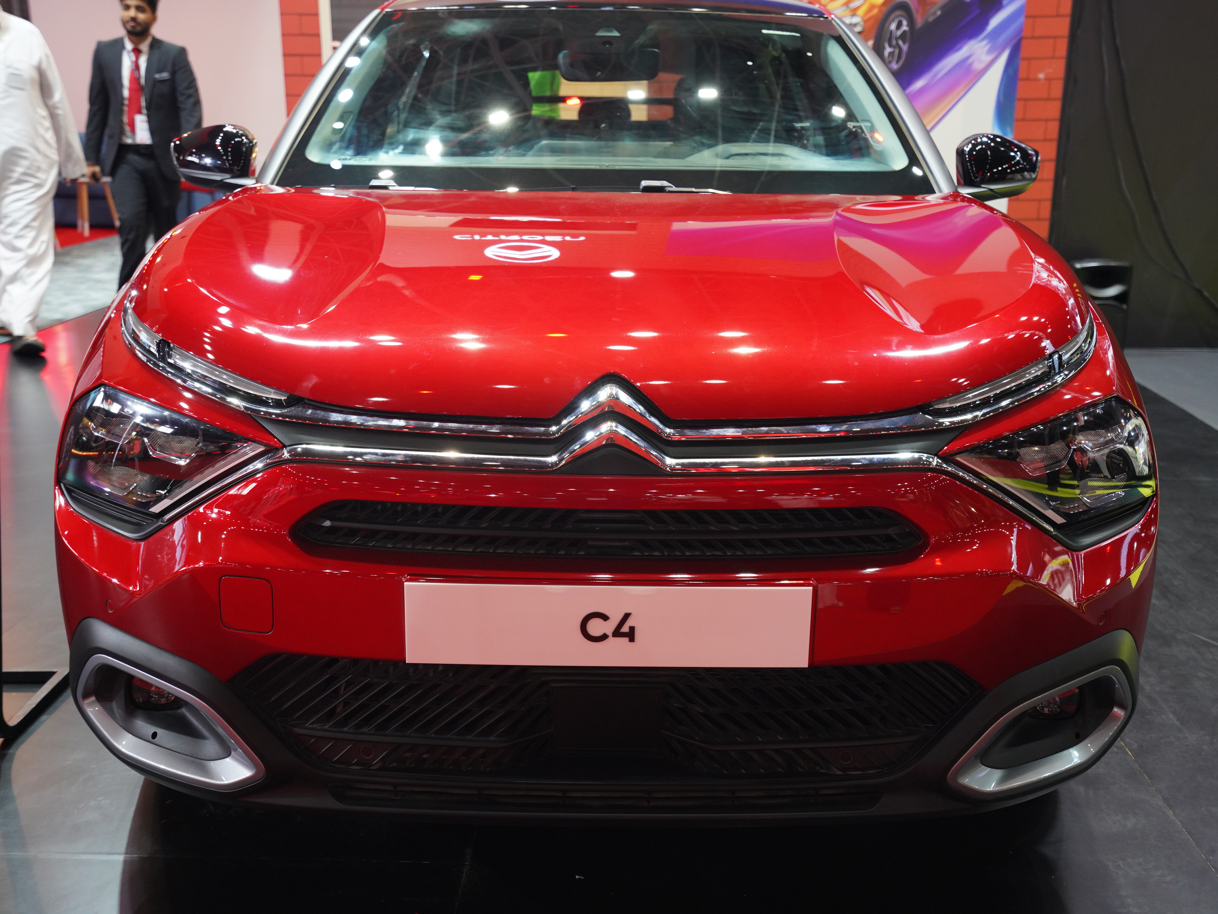 Discover Citroen Citroen C4 Exterior Interior Images.Find all aspects and details of cars.