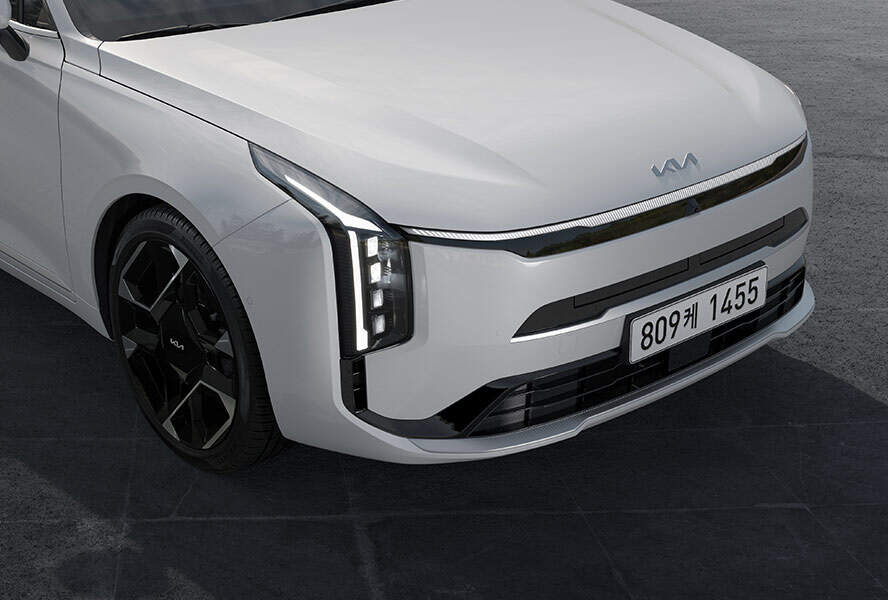 https://gcc-1307444343.cos.accelerate.myqcloud.com/cc/car-image/c2d9a4ff