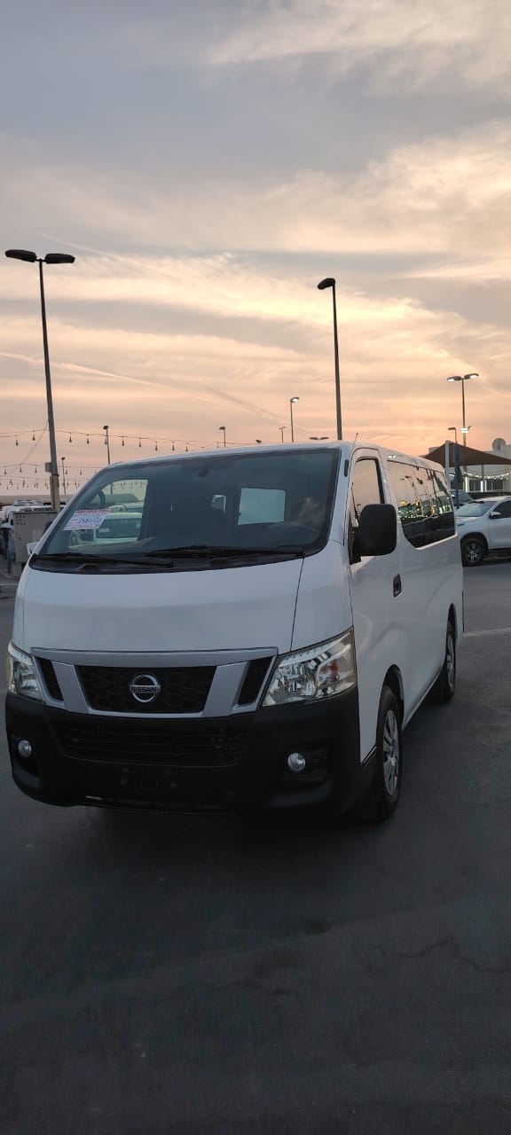 Nissan Urvan 2016