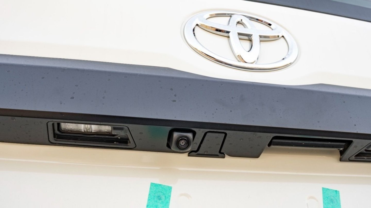 Toyota Hiace 2025