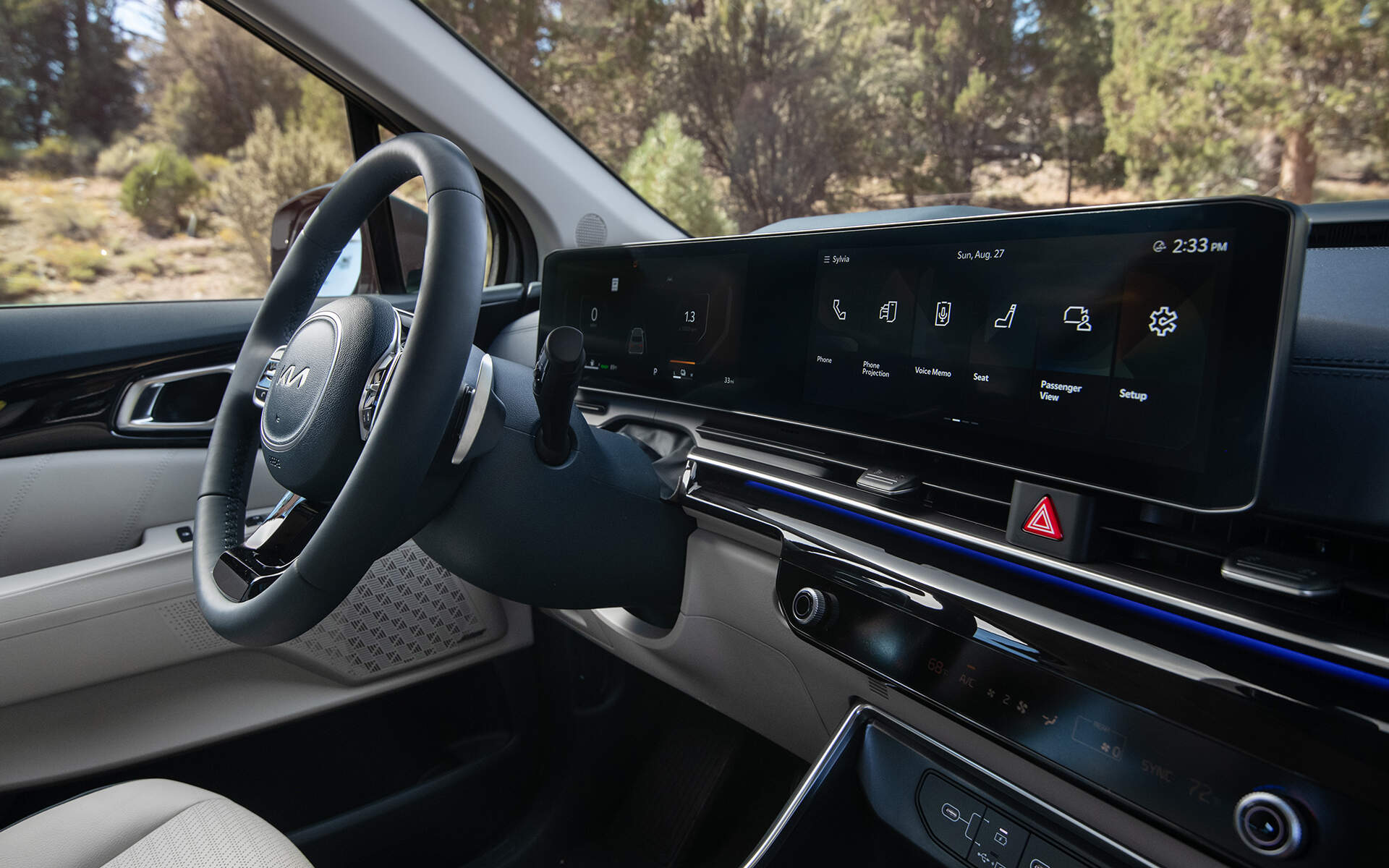 https://gcc-1307444343.cos.accelerate.myqcloud.com/cc/car-image/c8661909