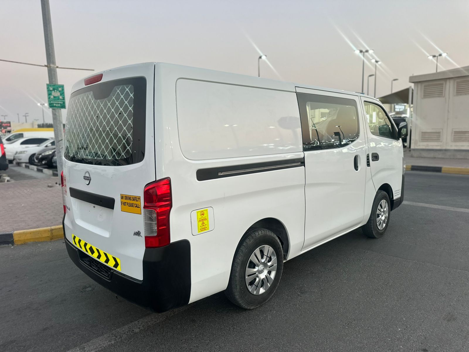 نيسان أورفان 2024