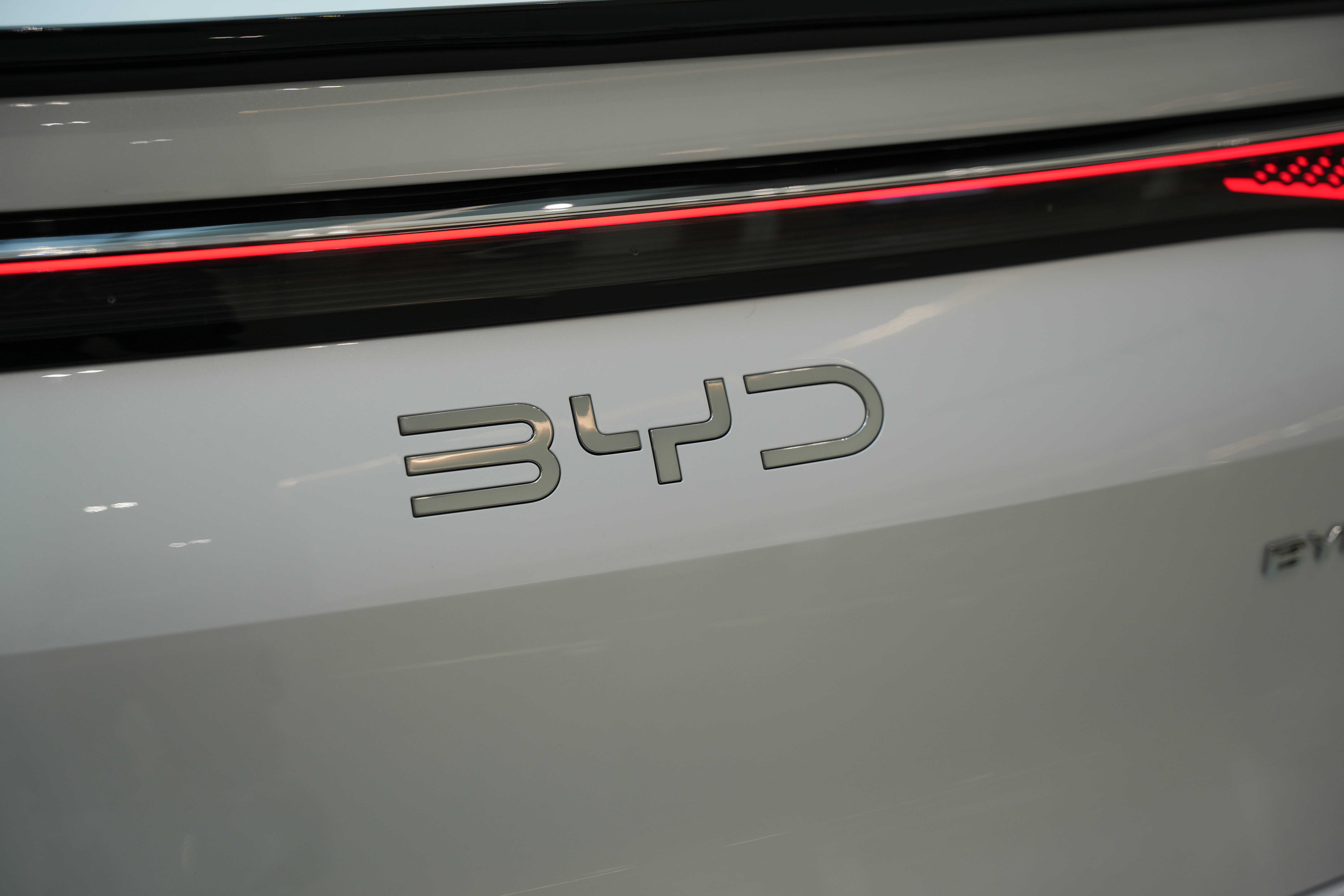 Discover BYD BYD Sealion 7 Exterior Interior Images.Find all aspects and details of cars.