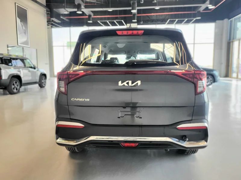 Kia Carens 2025 1.5L
