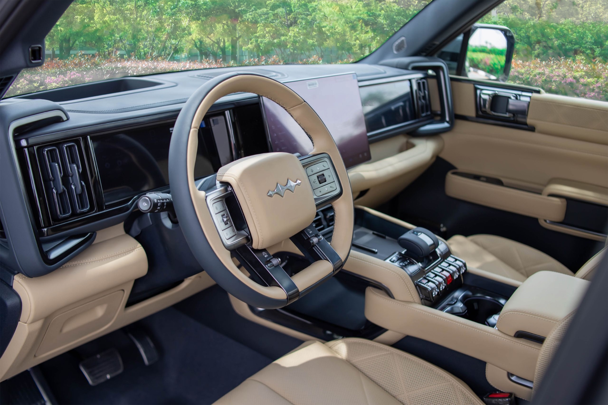 BYD Leopard 5 2025 1.5L