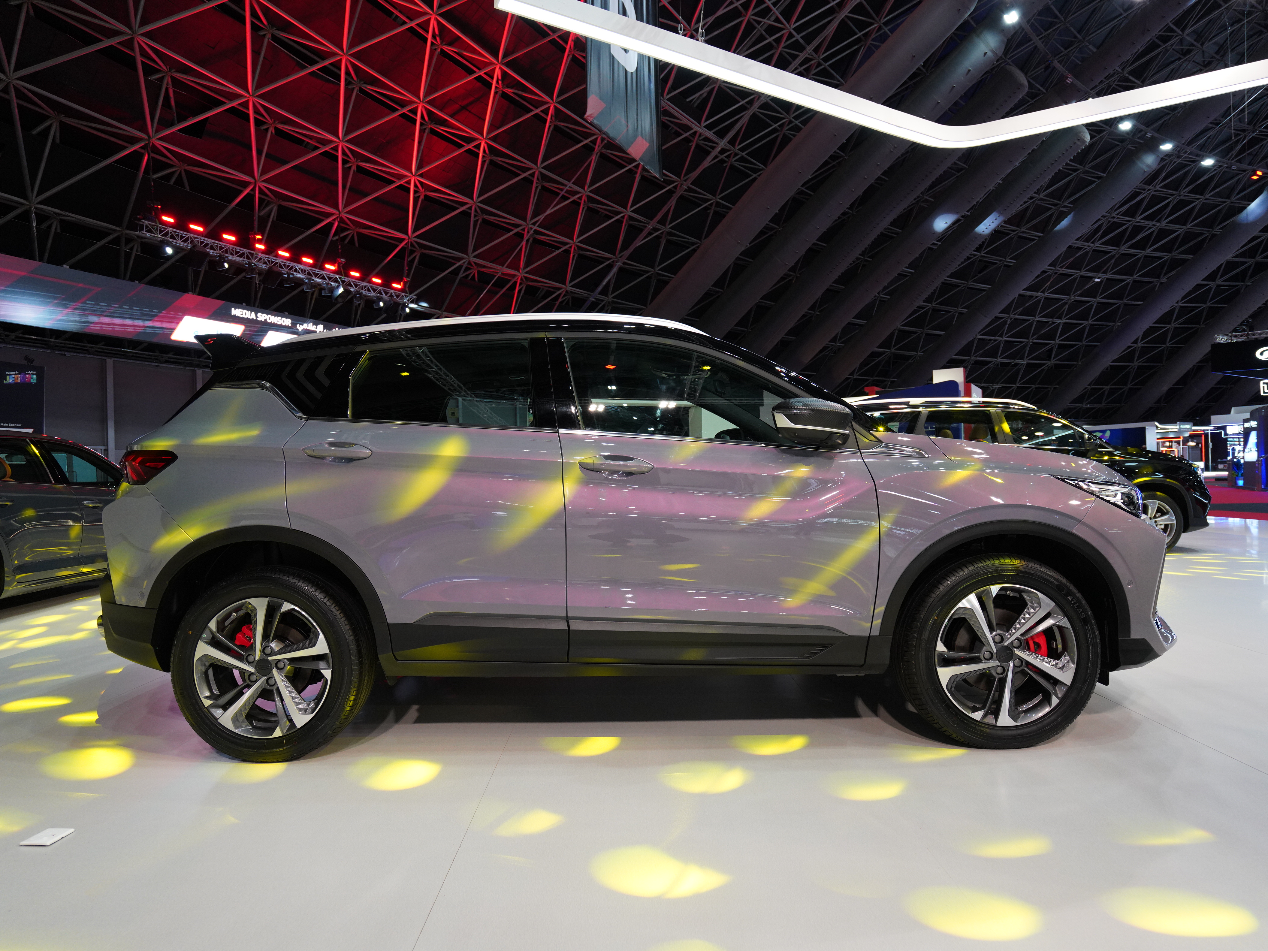 https://gcc-1307444343.cos.accelerate.myqcloud.com/cc/car-image/d7ce2dcc