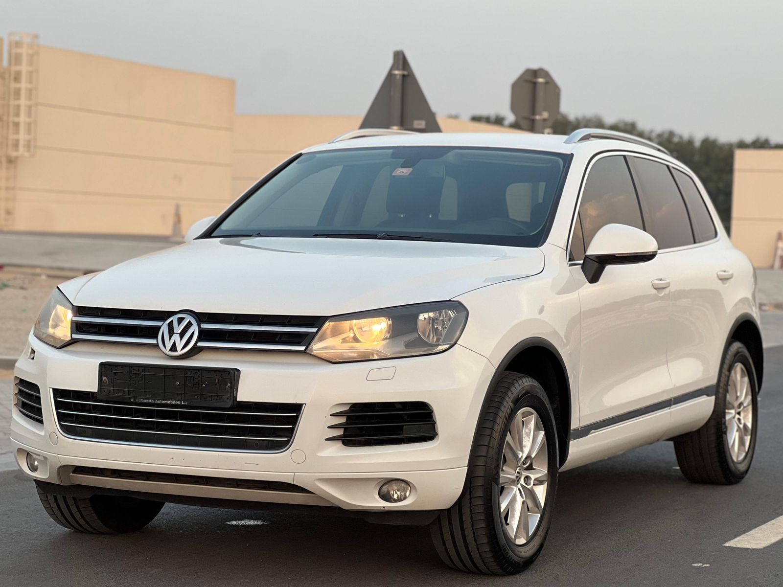 فولكس واجن طوارق 2013 2300L