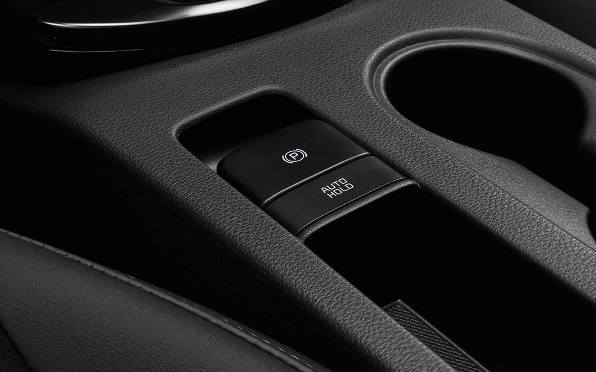 https://gcc-1307444343.cos.accelerate.myqcloud.com/cc/car-image/de2a22c2