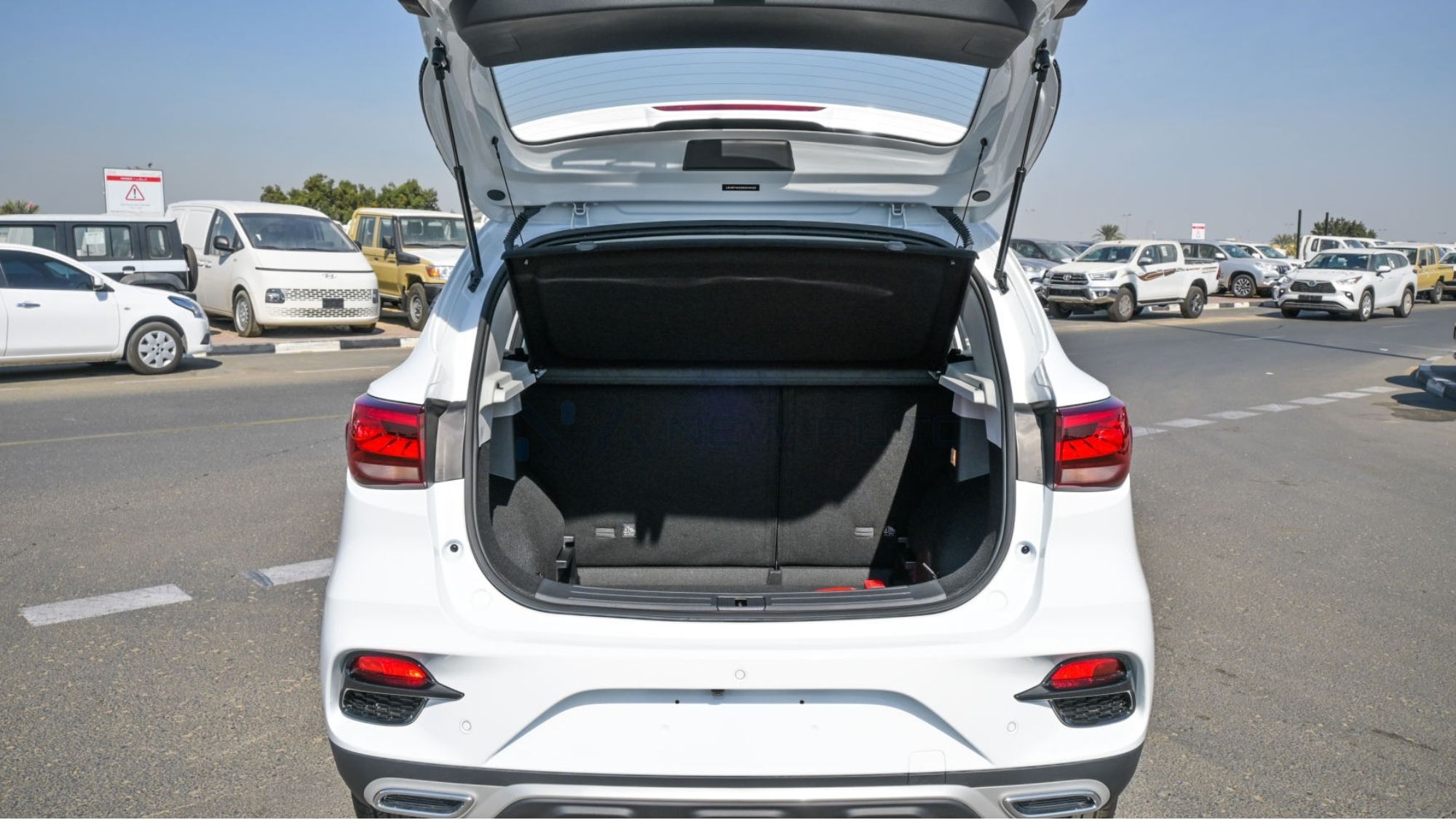 أم جي ZS 2025