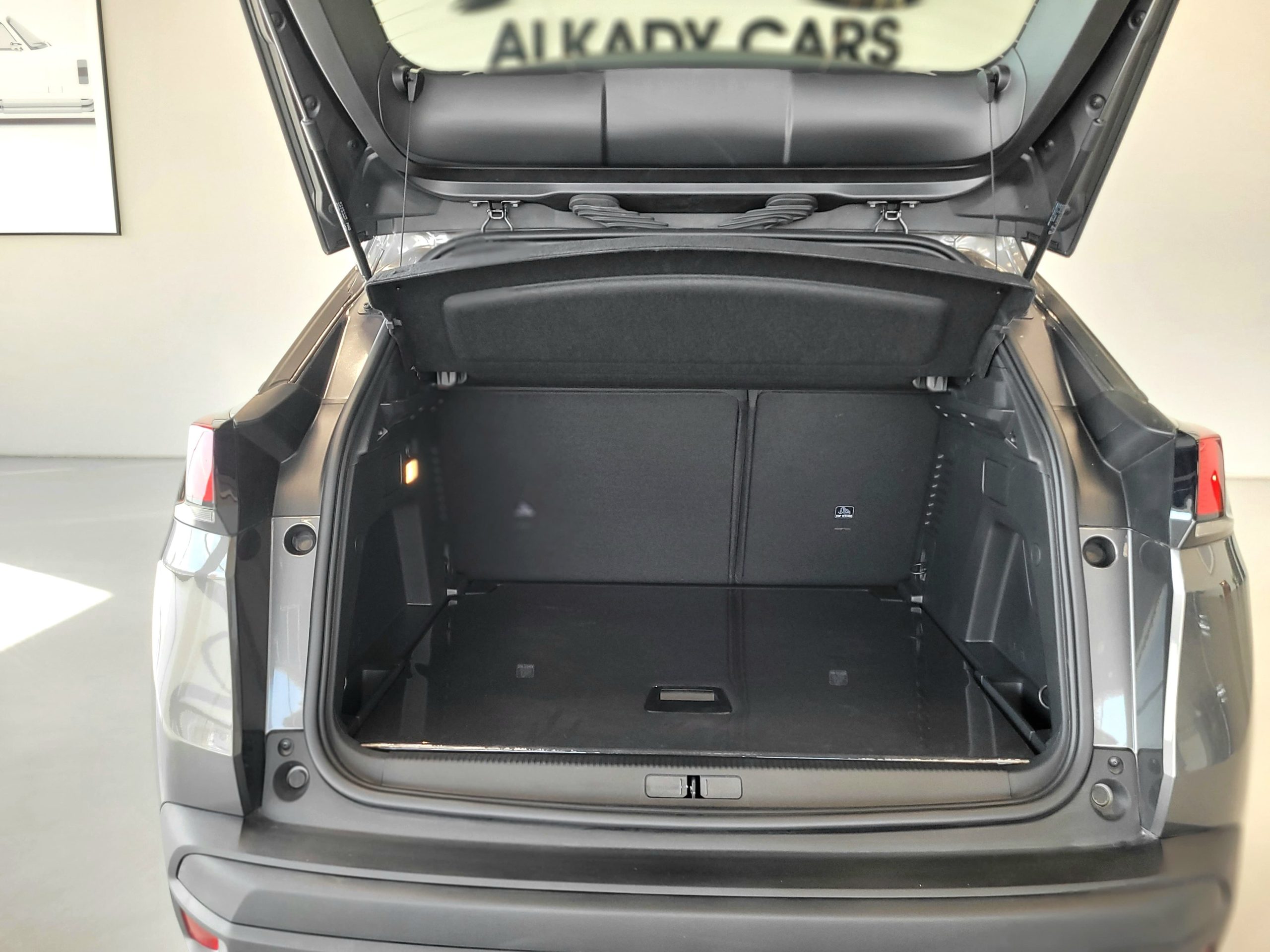 Peugeot 3008 2025 1.6L