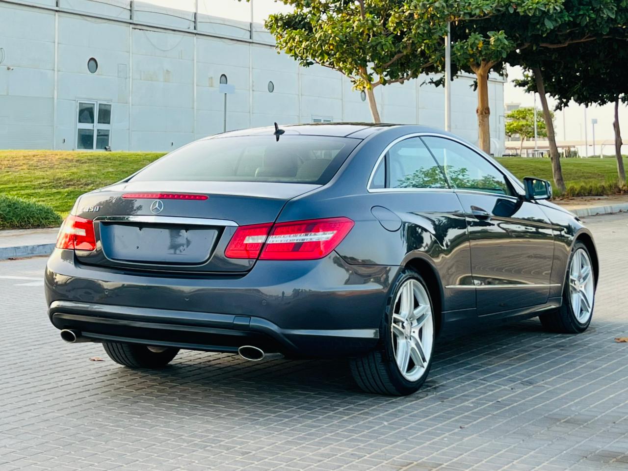 Mercedes Benz E Class 2011