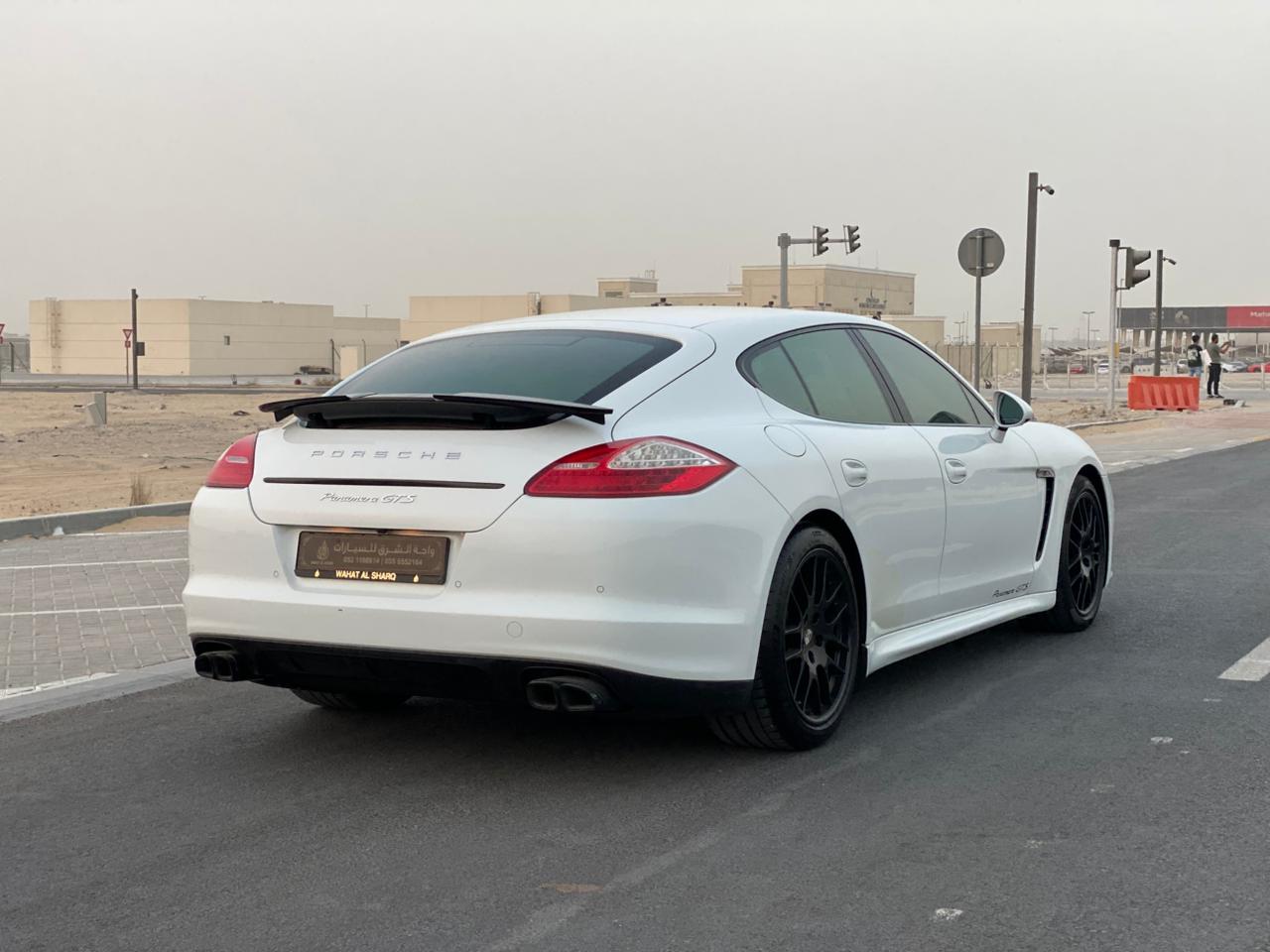 Porsche Panamera 2012 4.8L