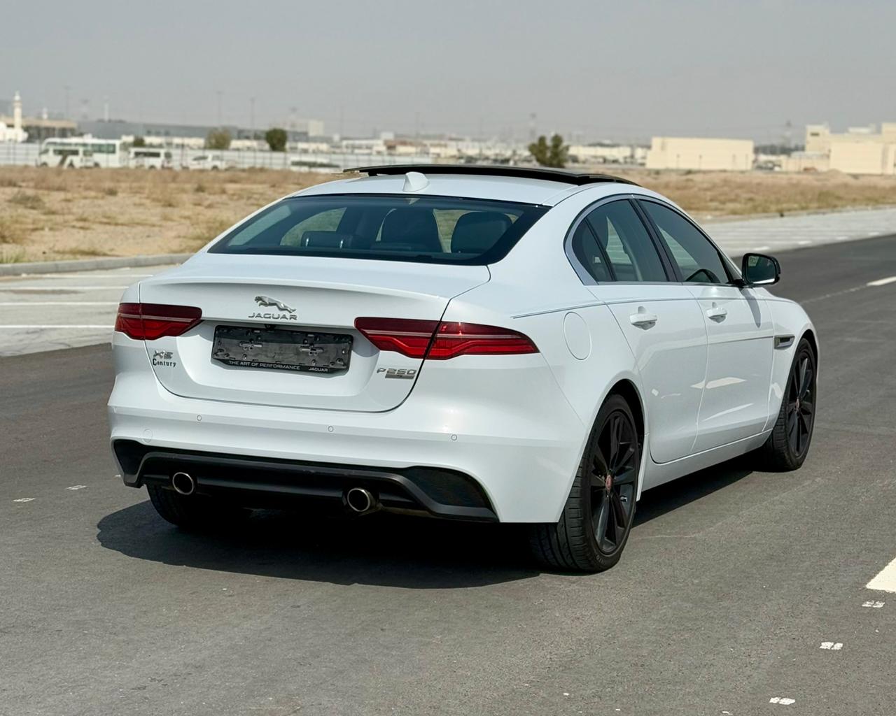 Jaguar XE 2020