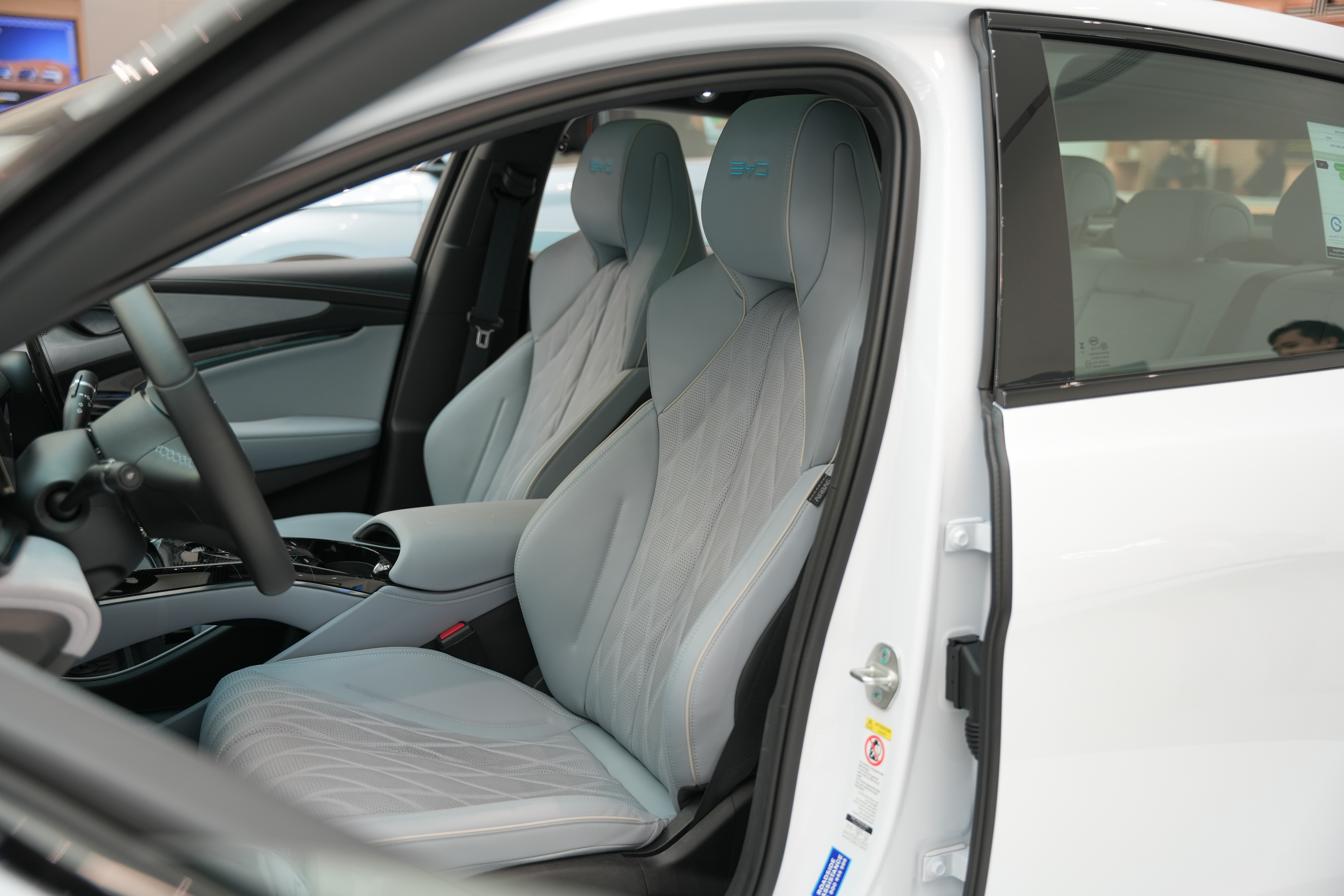 Discover BYD BYD Seal Exterior Interior Images.Find all aspects and details of cars.