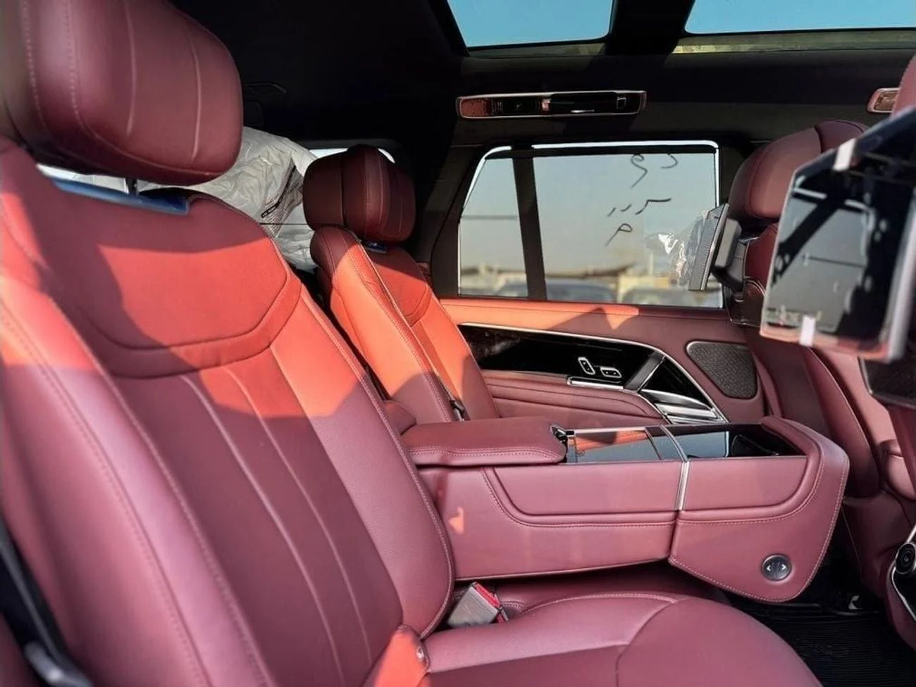 Discover undefined undefined Exterior Interior Images.Find all aspects and details of cars.