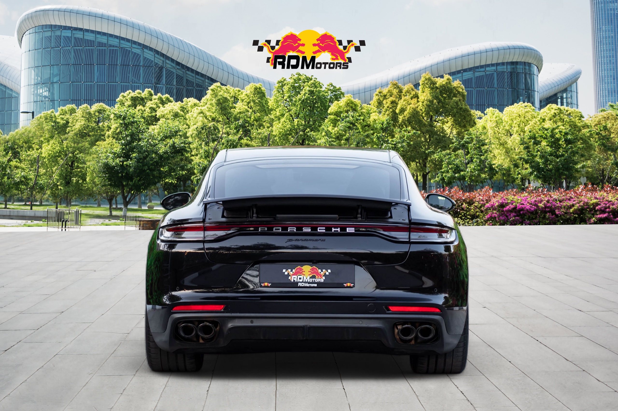 بورش باناميرا 2021