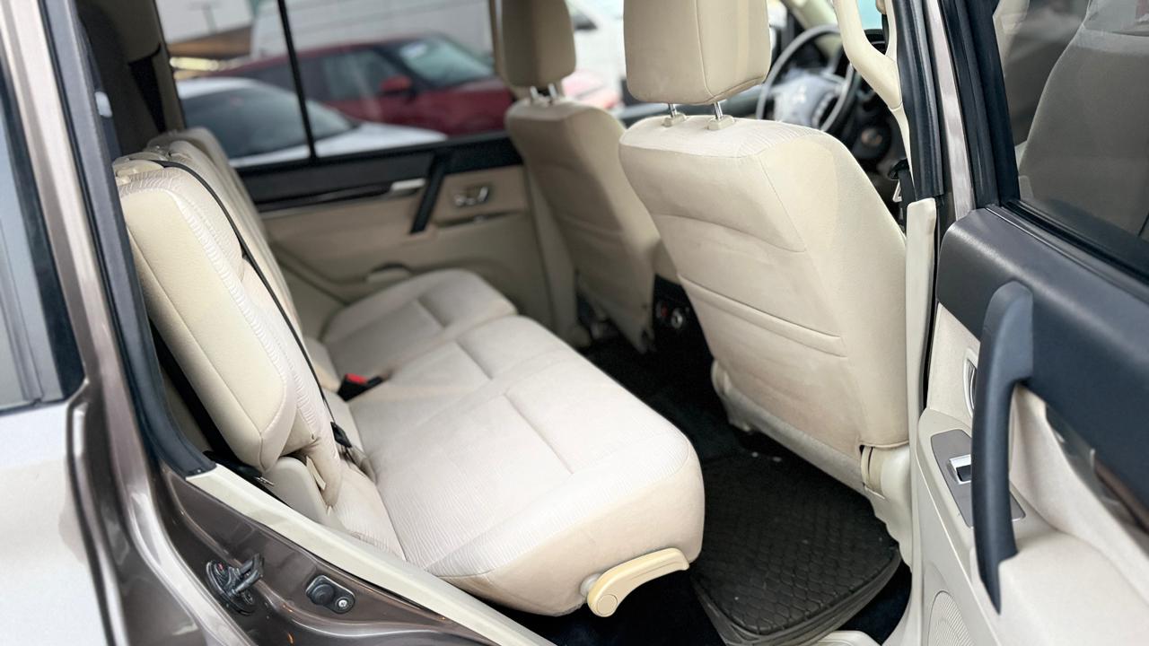 Mitsubishi Pajero 2010