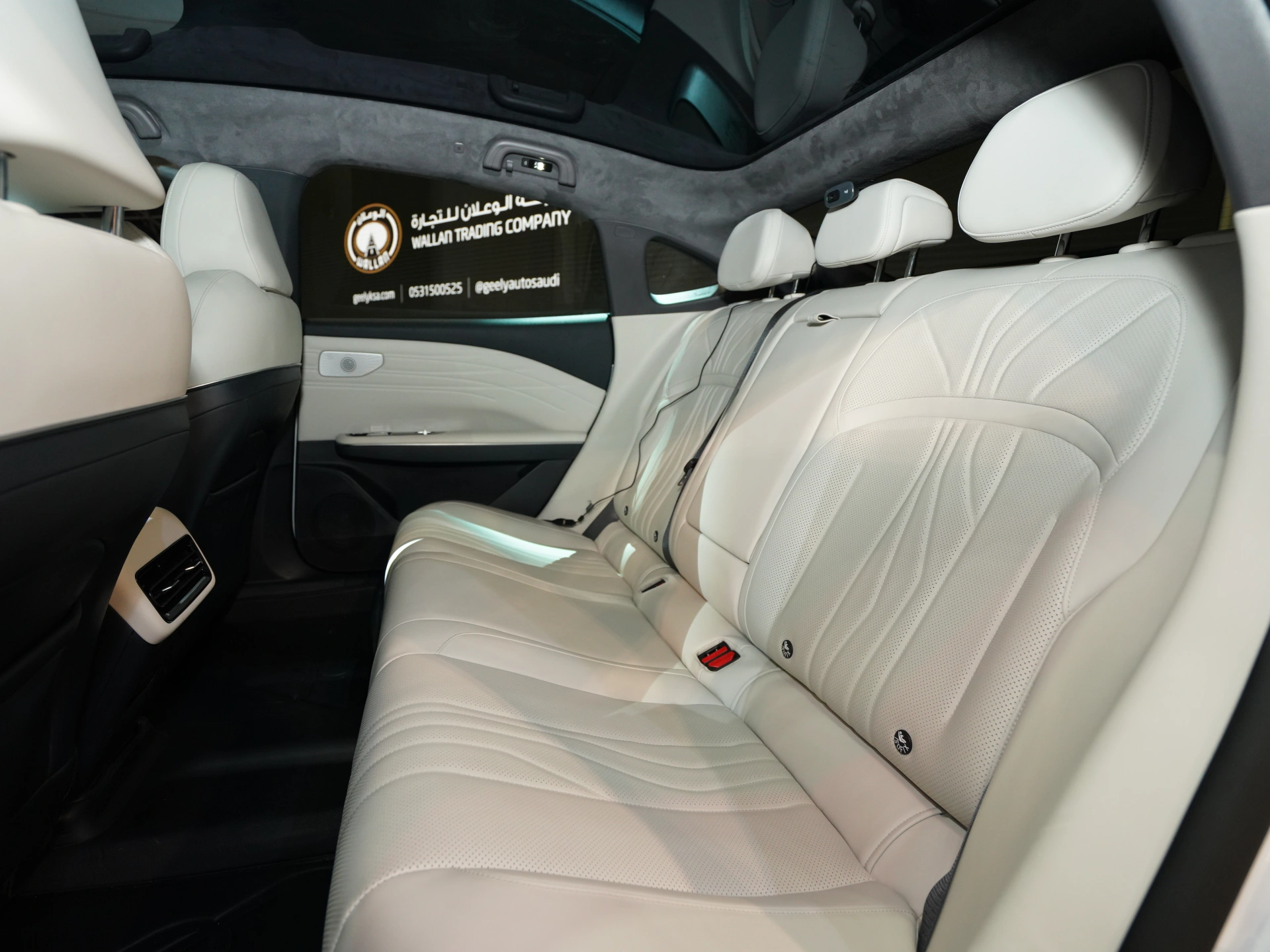 Discover Geely Geely Galaxy E8 Exterior Interior Images.Find all aspects and details of cars.