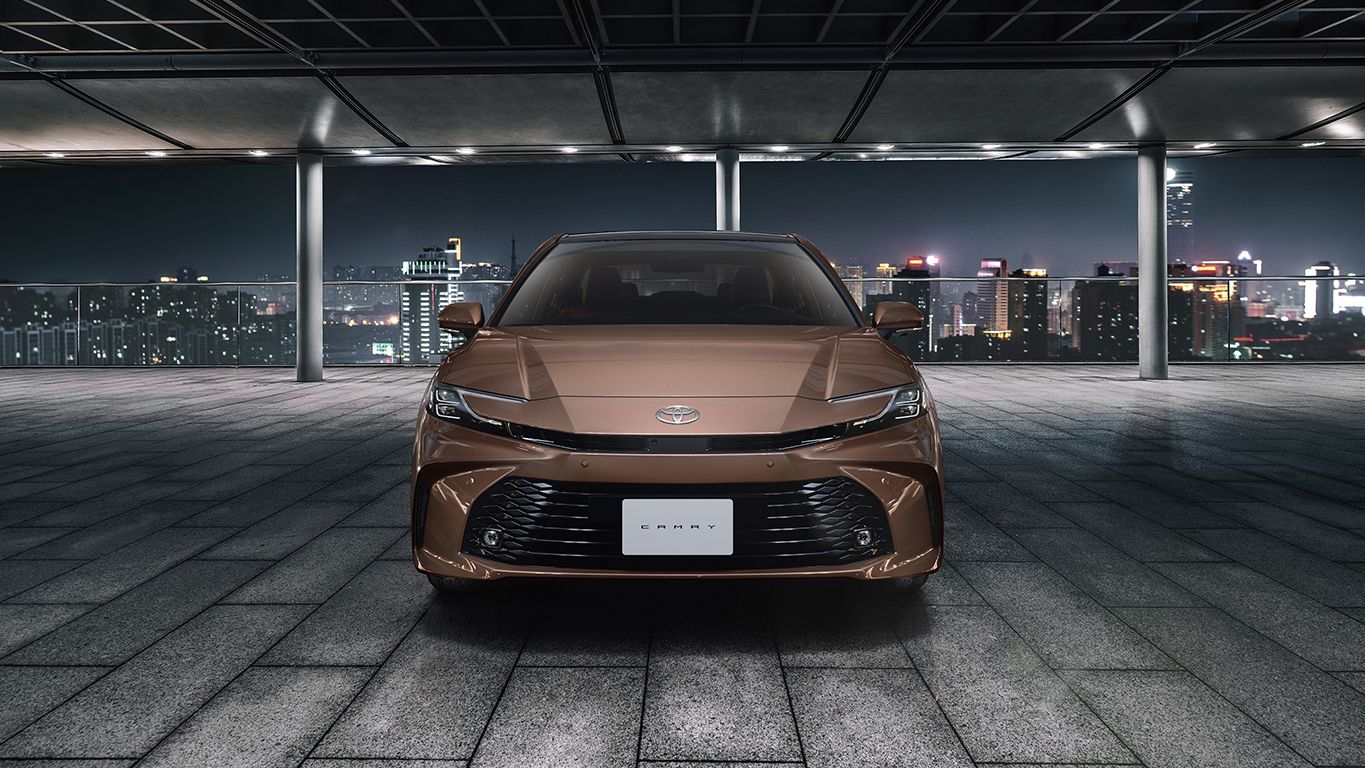 Discover Toyota Toyota Camry Exterior Interior Images.Find all aspects and details of cars.