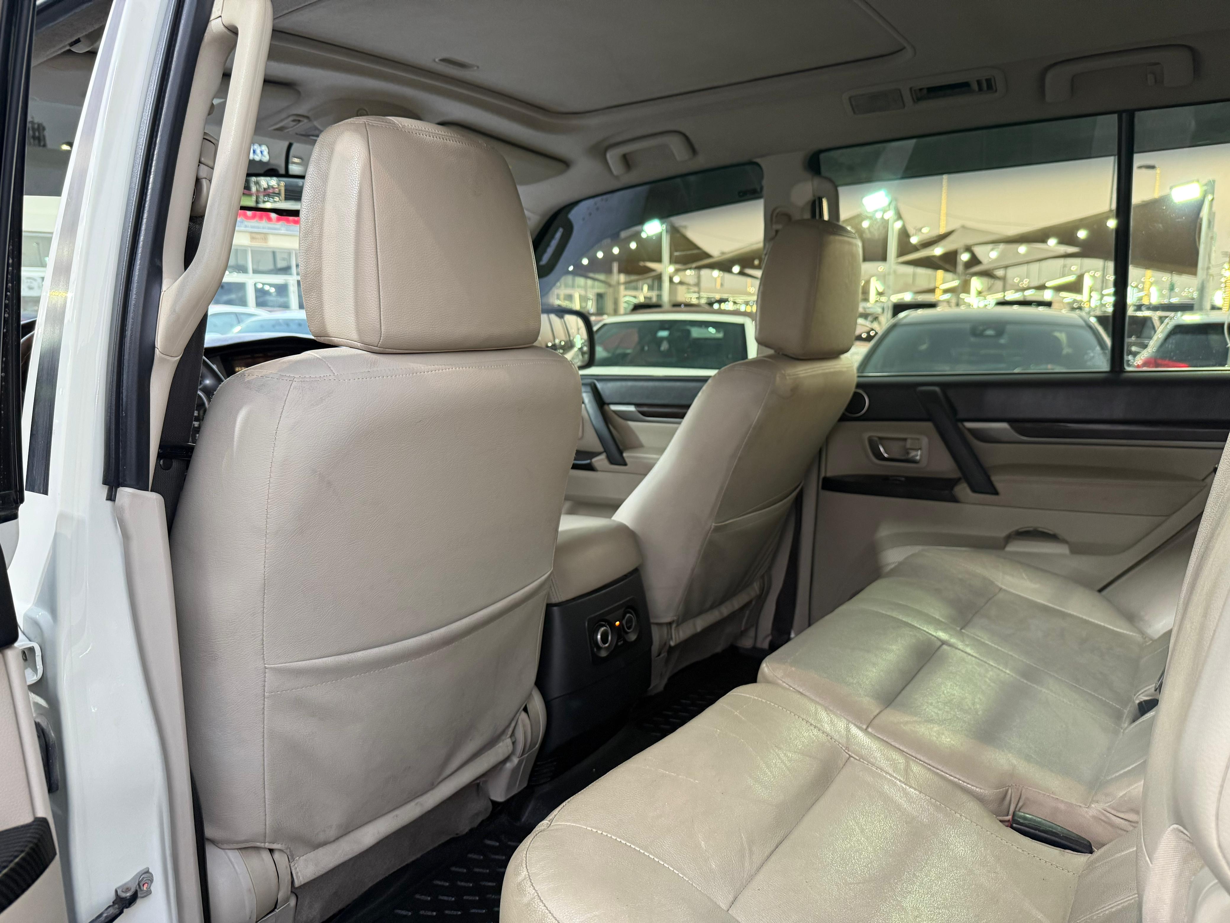 ميتسوبيشي باجيرو 2016