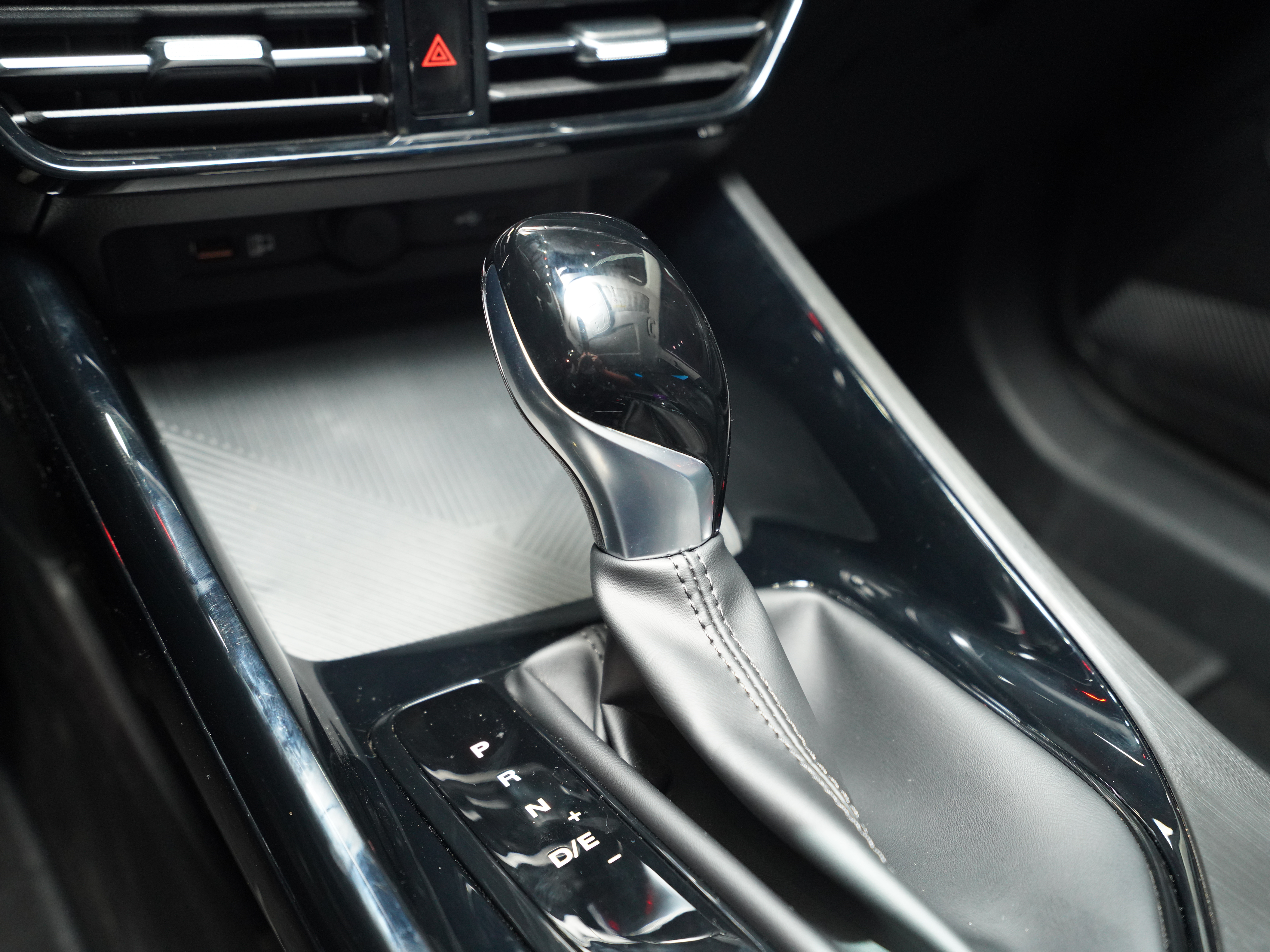 https://gcc-1307444343.cos.accelerate.myqcloud.com/cc/car-image/e94bbc78