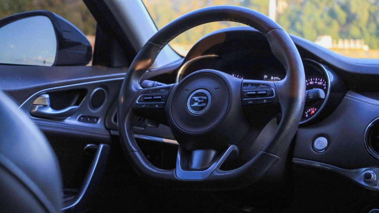 https://gcc-1307444343.cos.accelerate.myqcloud.com/cc/car-image/ec687b07