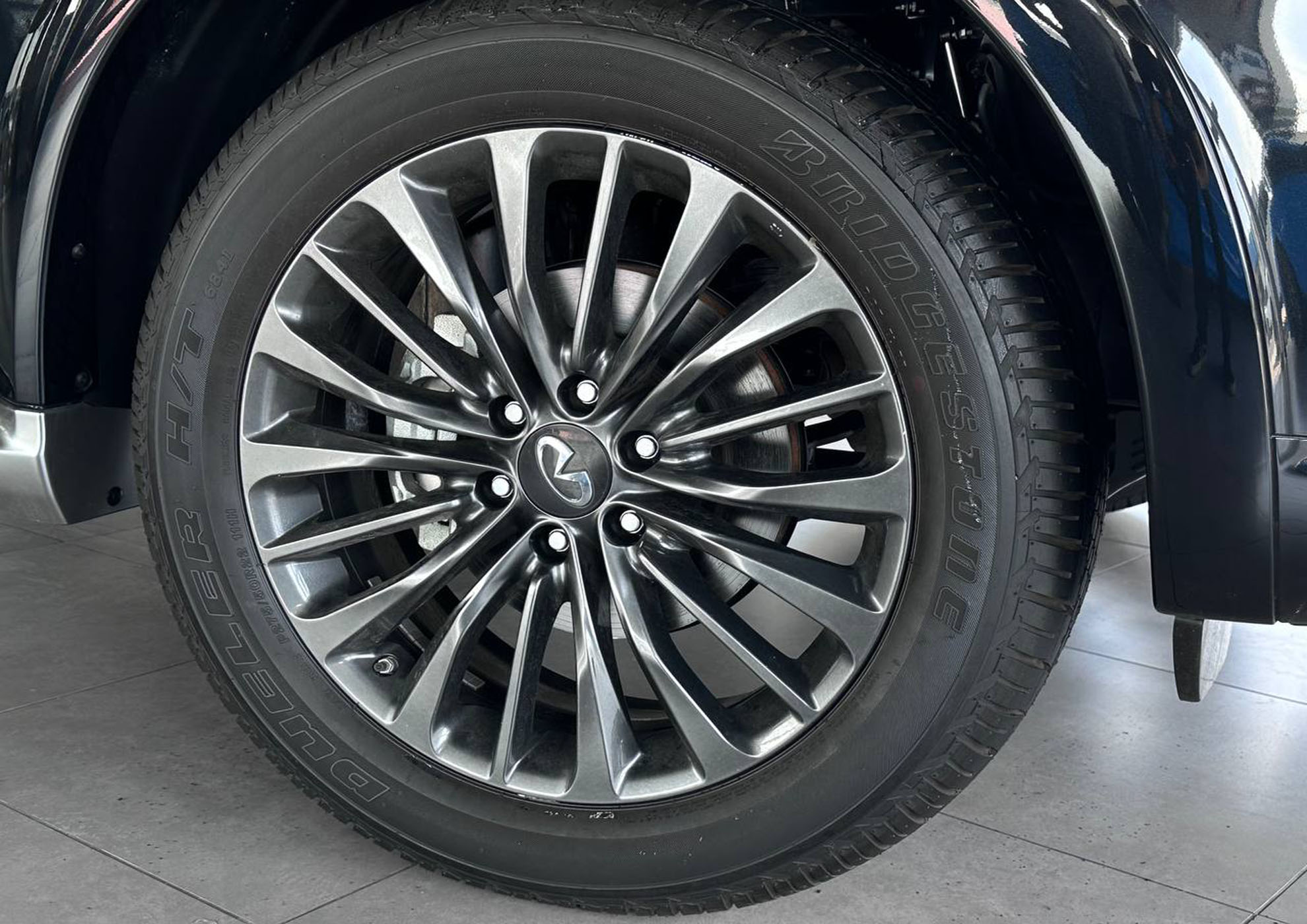 Infiniti QX80 2024 5.6L