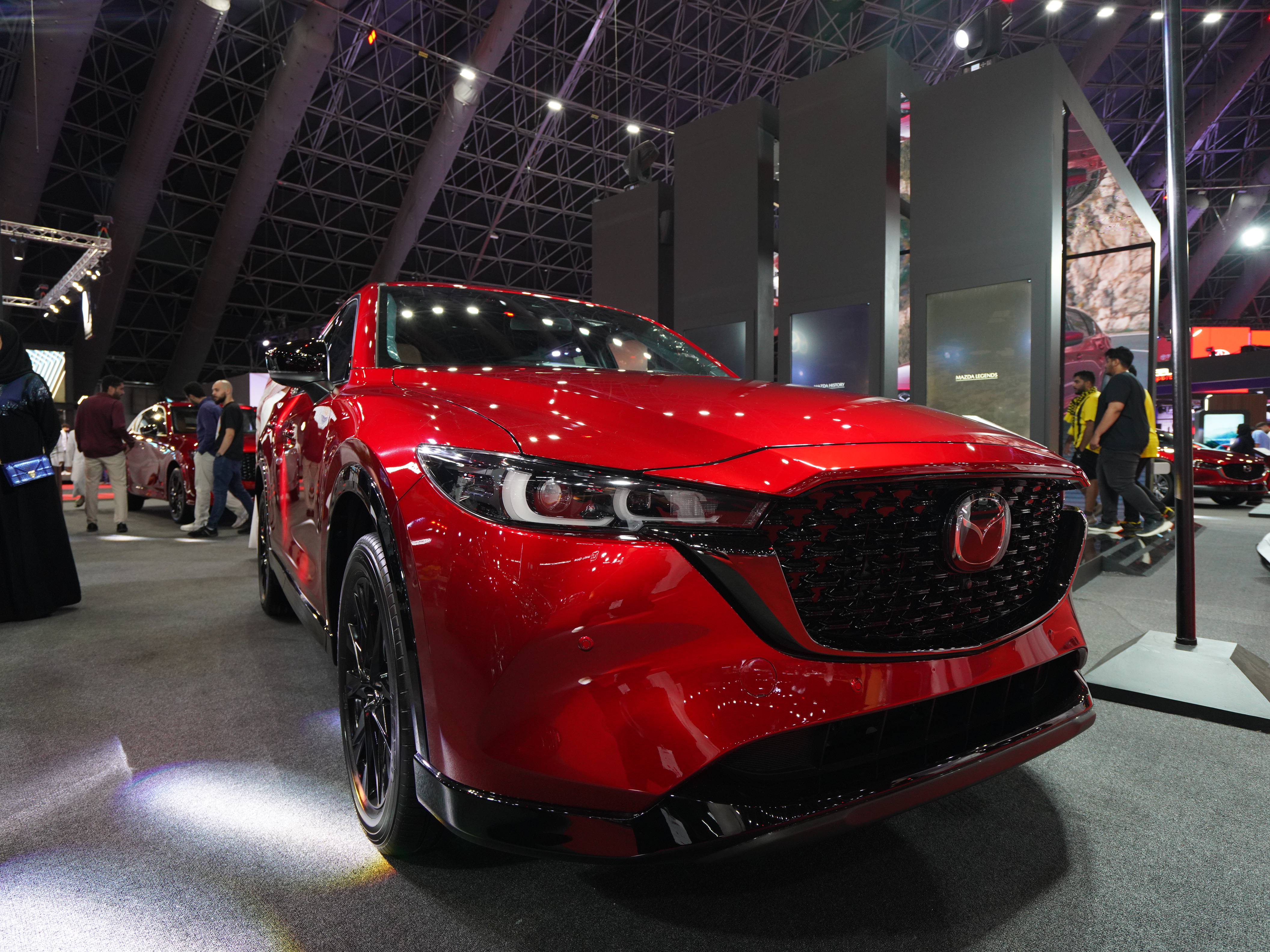 Discover Mazda Mazda CX5 Exterior Interior Images.Find all aspects and details of cars.