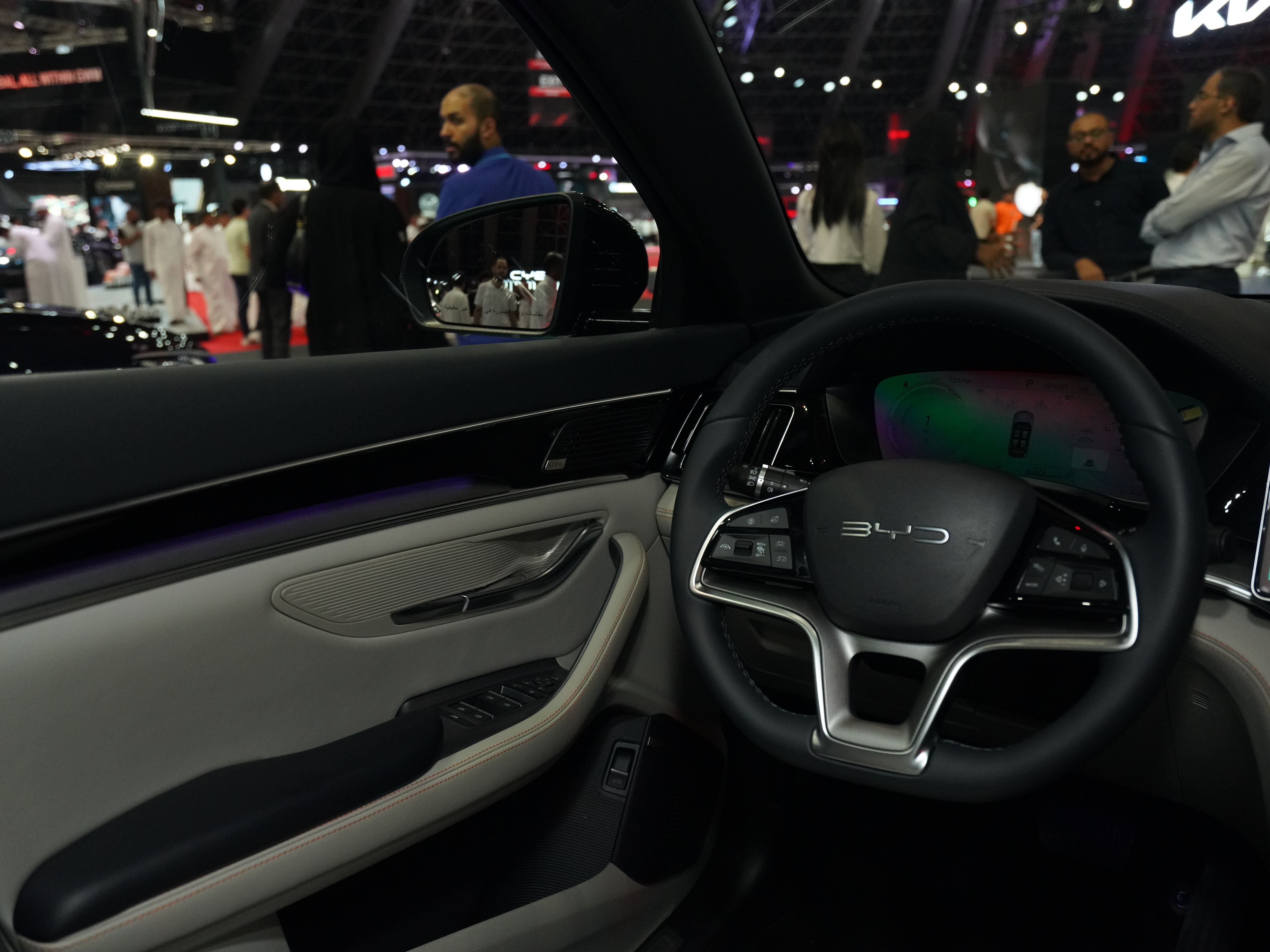 https://gcc-1307444343.cos.accelerate.myqcloud.com/cc/car-image/efcca644