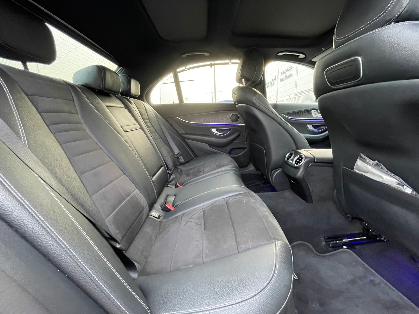 Mercedes Benz E Class 2021 1400L