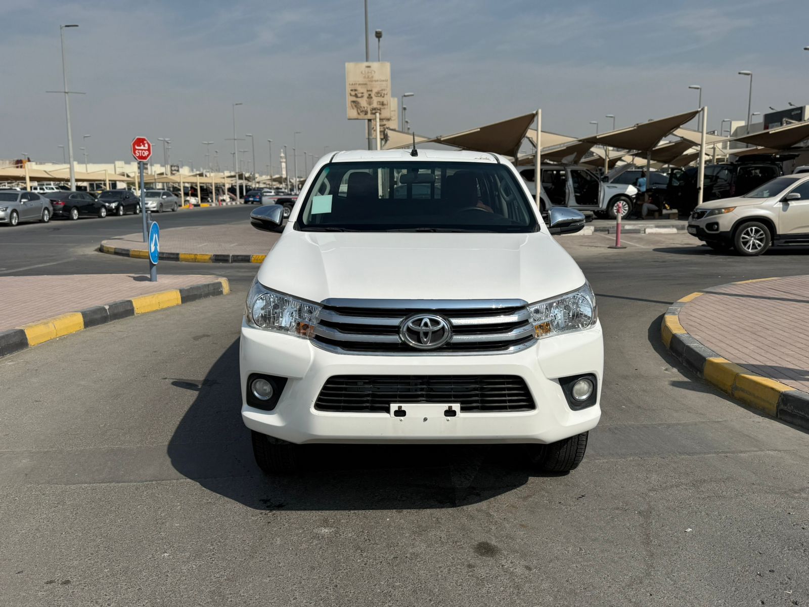 تويوتا هيلوكس 2024