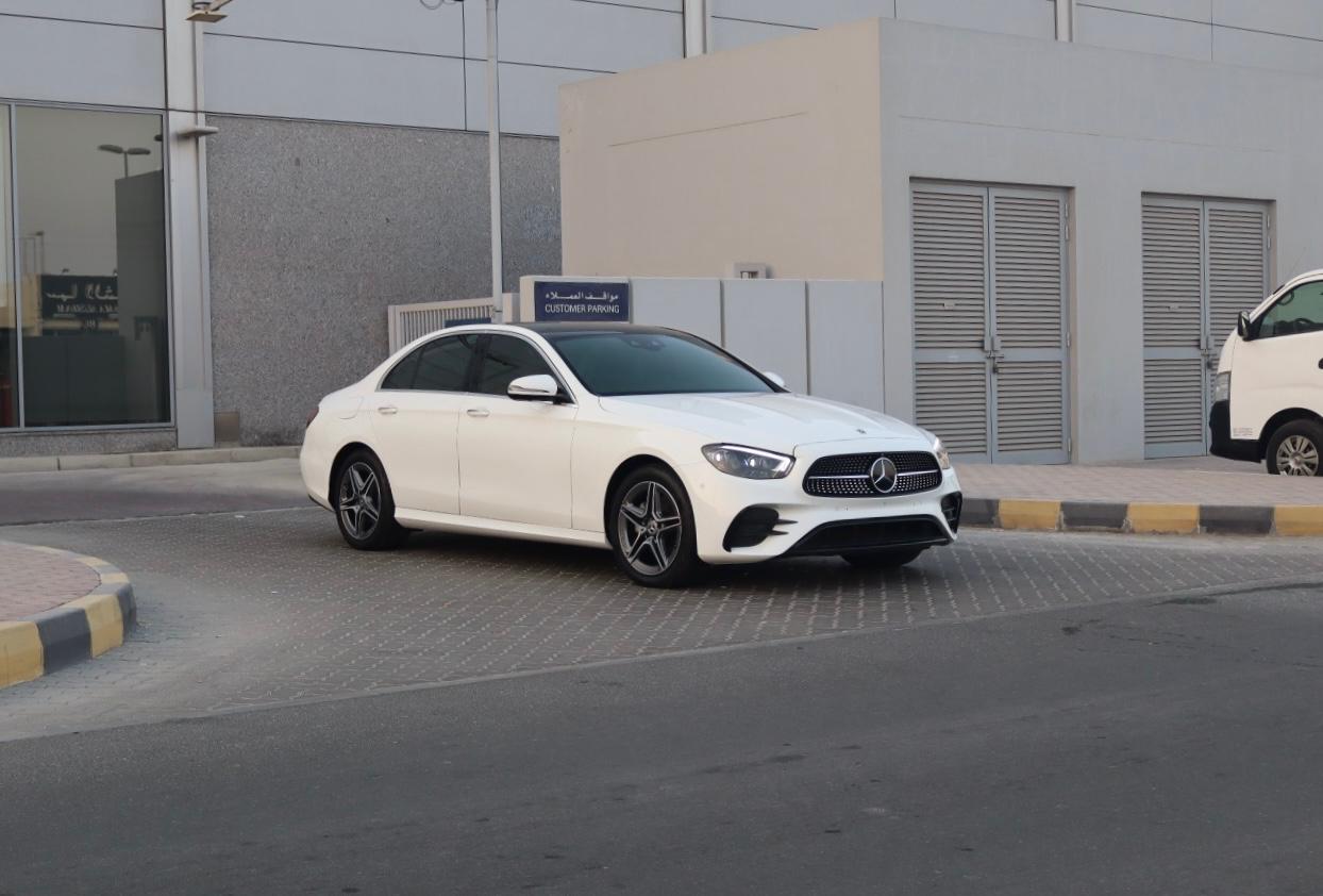 Mercedes Benz E Class 2023 1400L